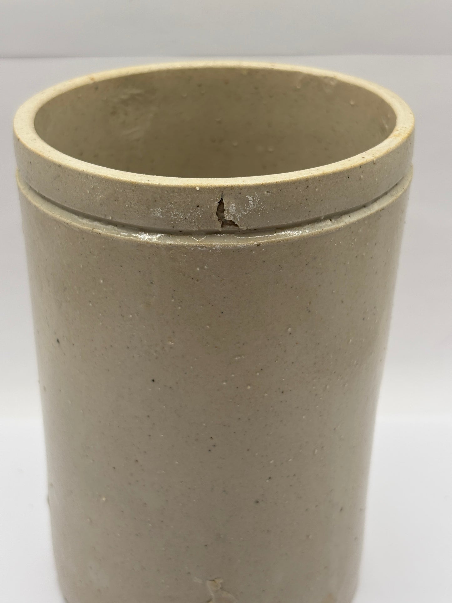Old 2lb smooth stoneware jam pot (k)