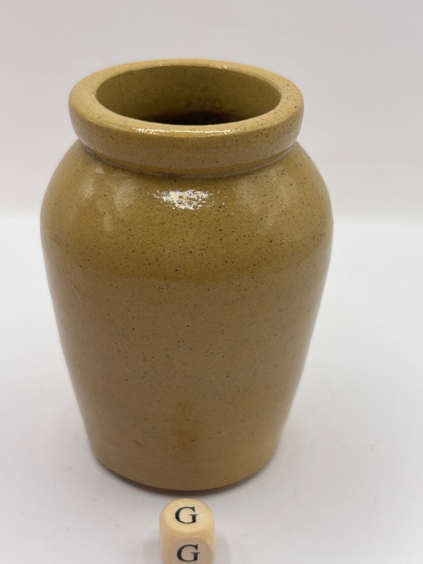 Old advertising cream pot, Manchester creamery Hailwoods (G)