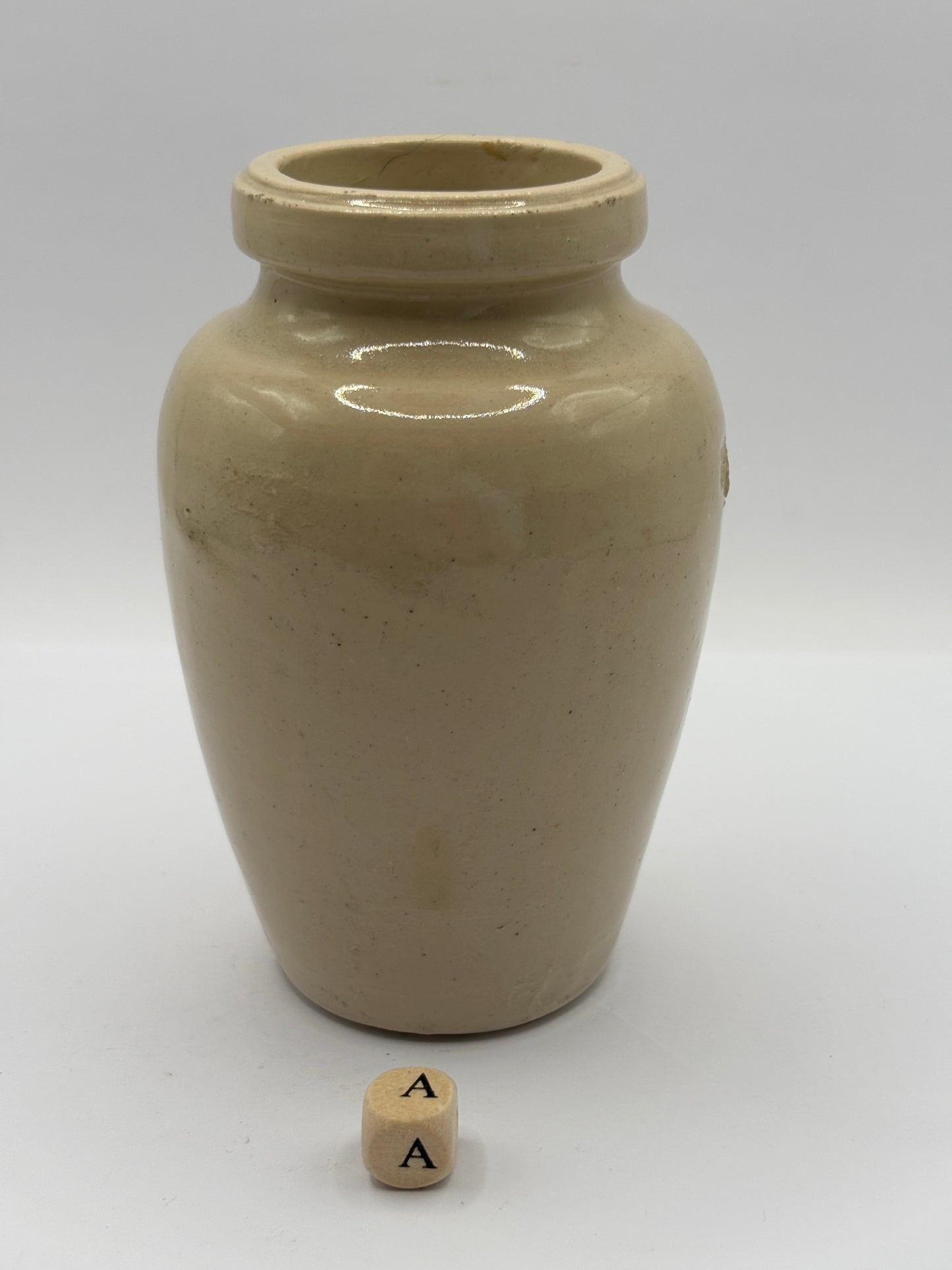 Old stoneware advertising Virol jar 10cms (a)
