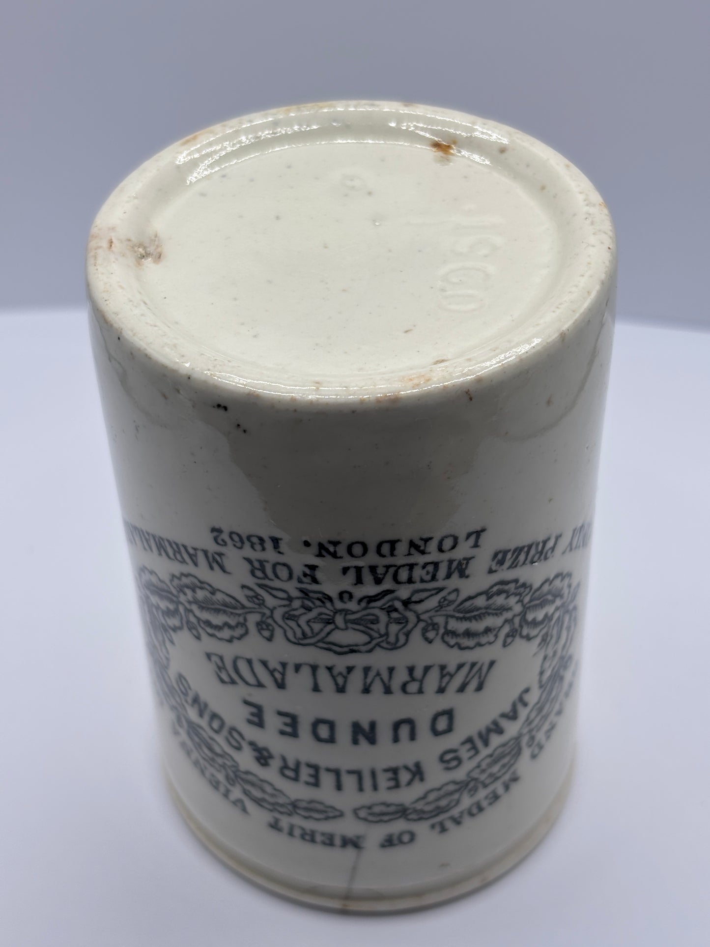 Old 1lb James Keiller Dundee marmalade jar. Damaged