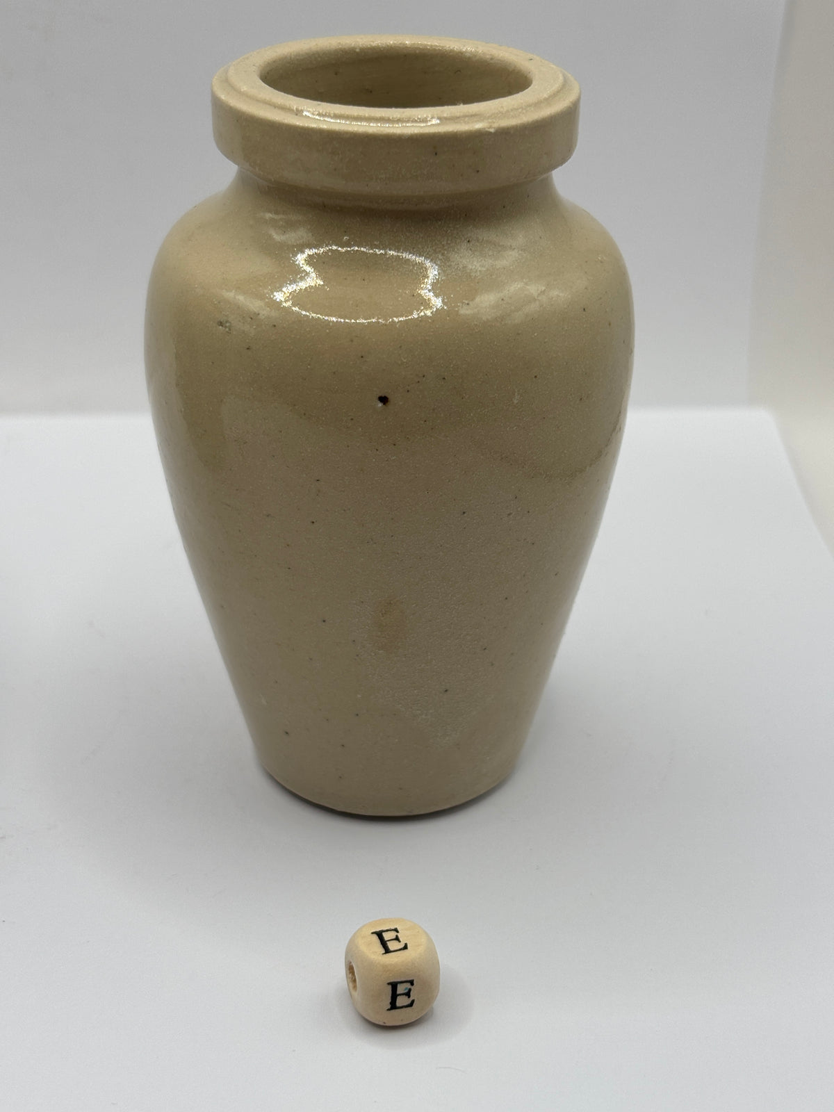 Old advertising stoneware Virol pot (E)