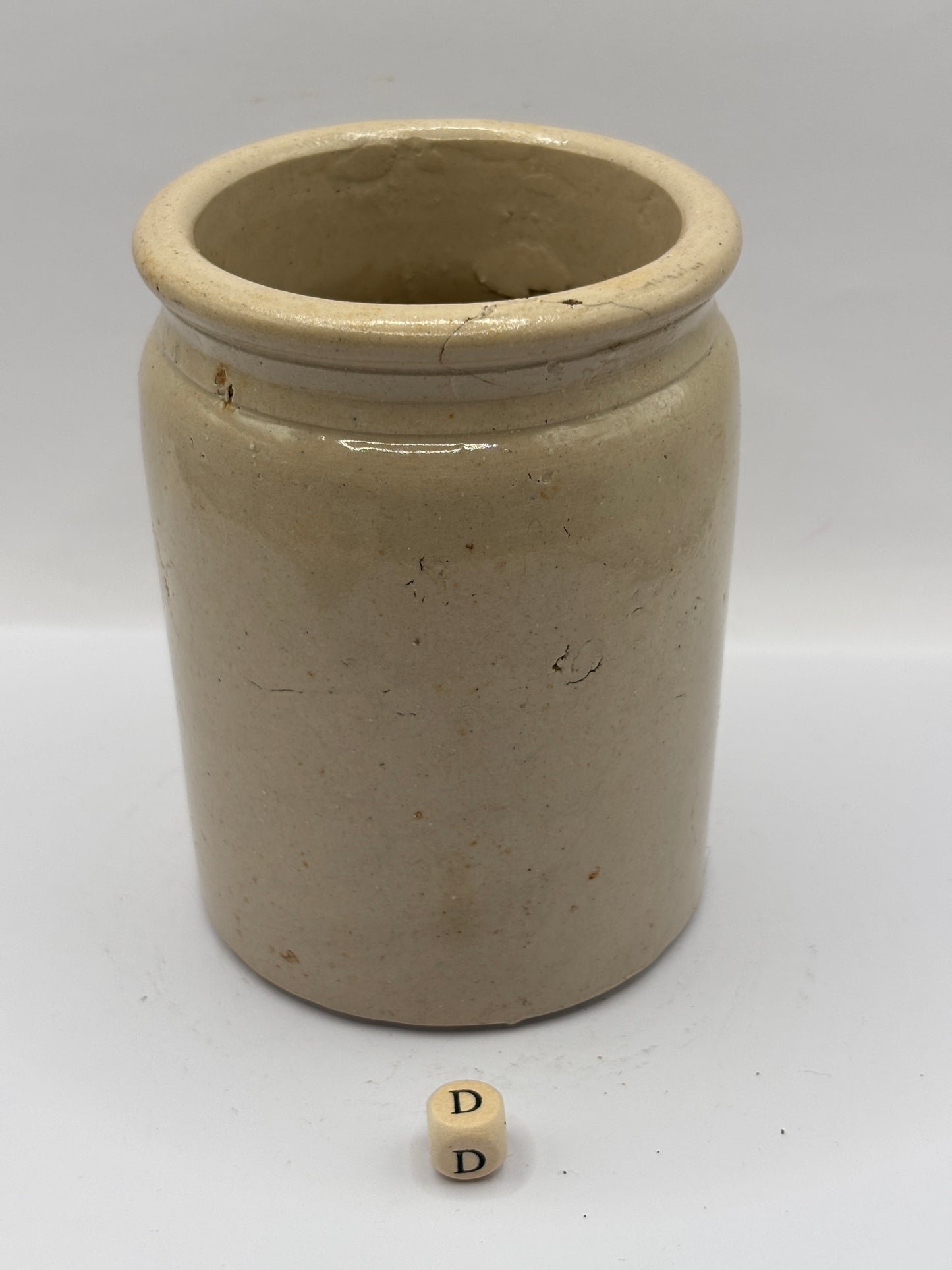 Old 1lb rolled top stoneware jam pot (D)