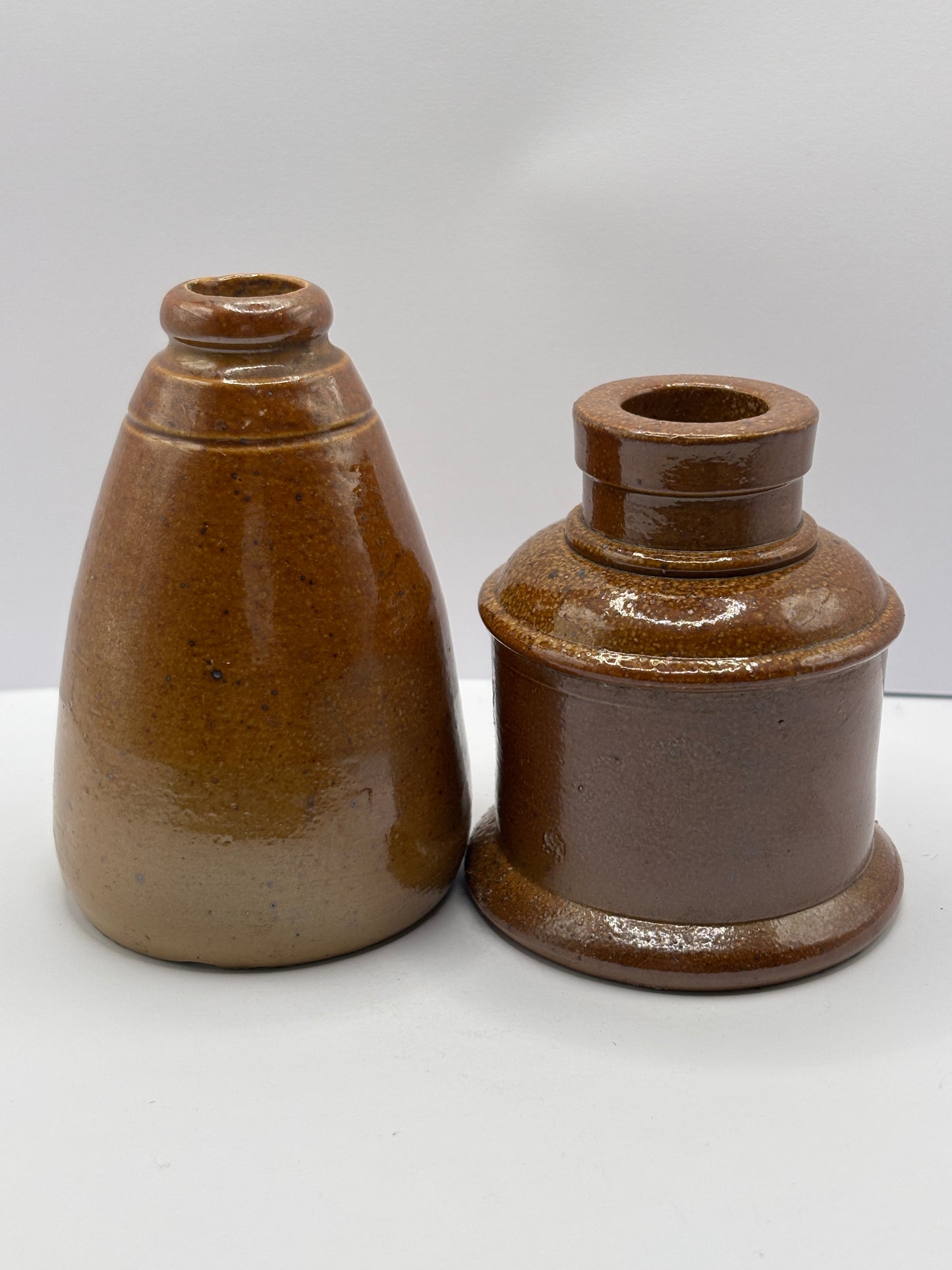 2 old stoneware inks, ink bottles inkwells