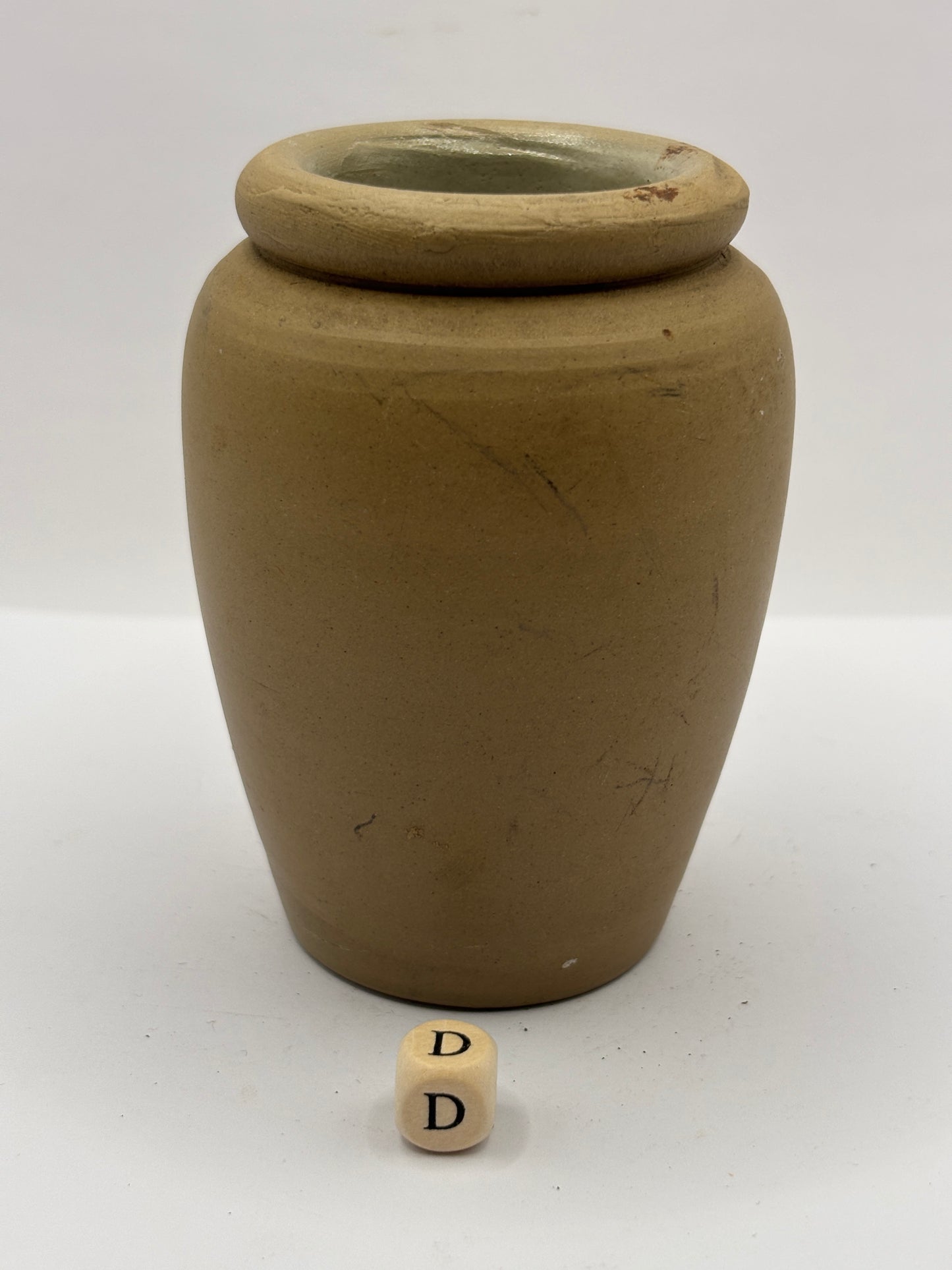Old stoneware cream pot, Medova cream (D)