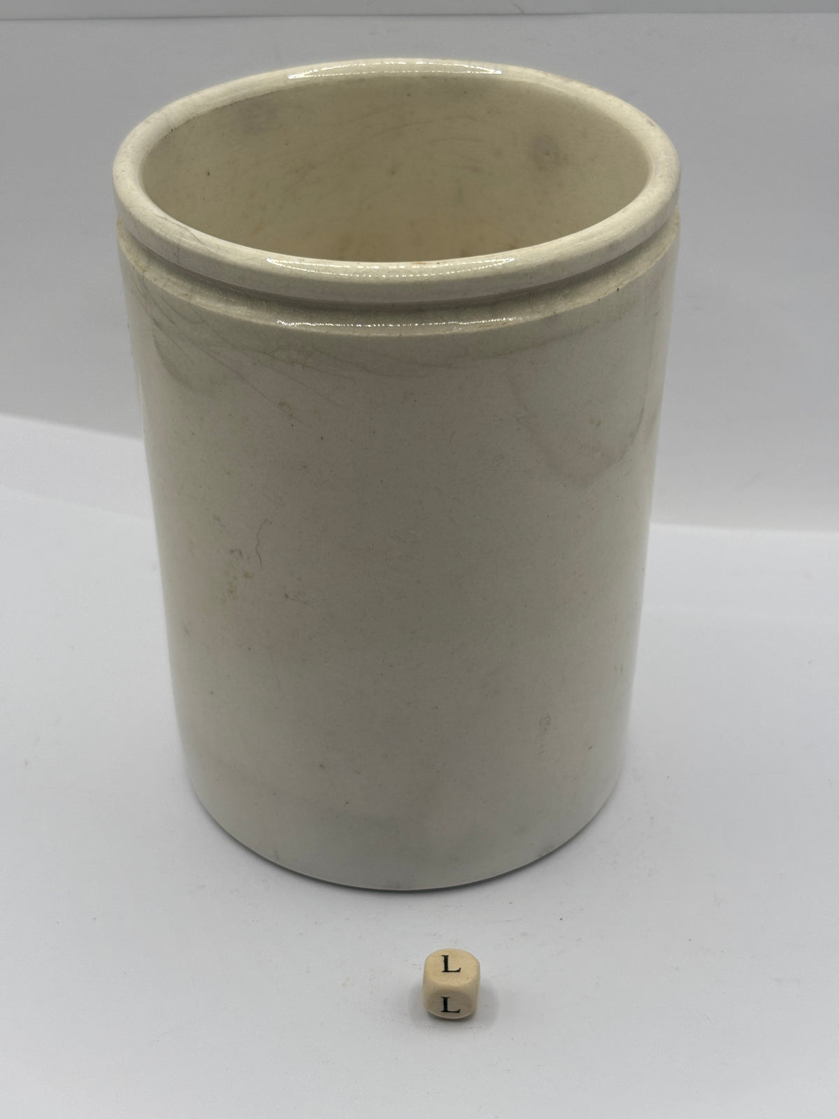 Old 2lb stoneware marmalade pot, James Keiller Dundee marmalade (L)