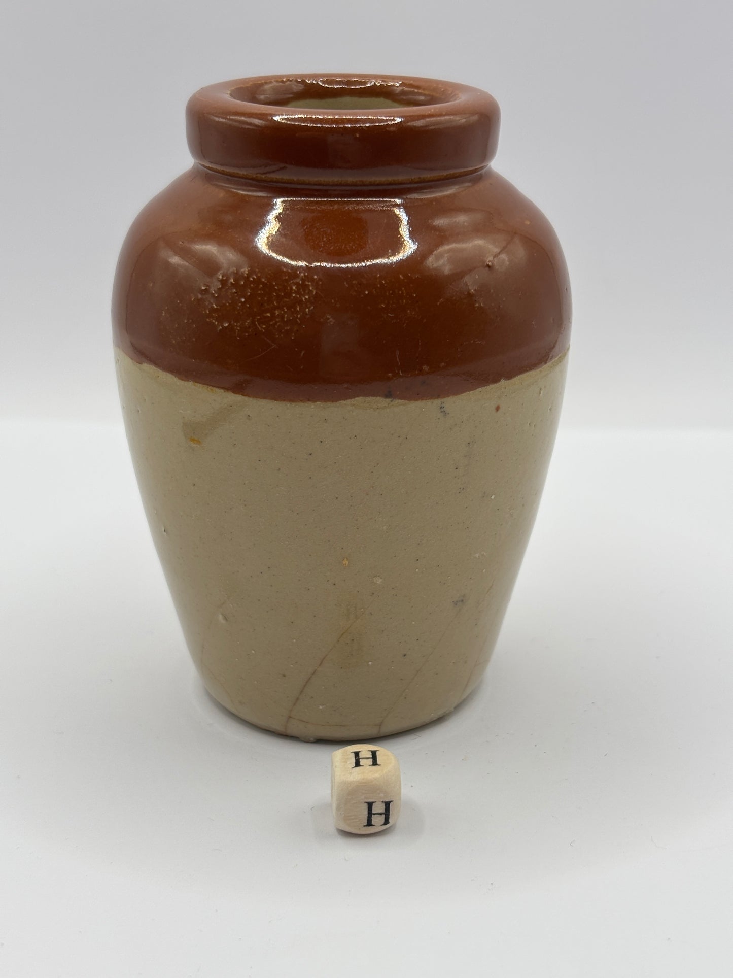 Old Manchester advertising cream pot, Hailwoods rich cream (H)