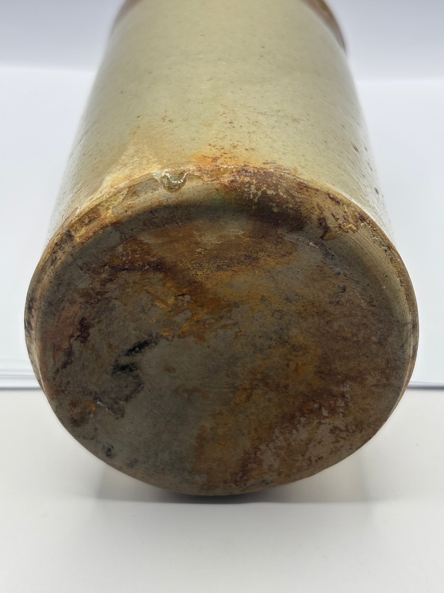 Old Lincoln stoneware bottle. porter. Whitton & ashley