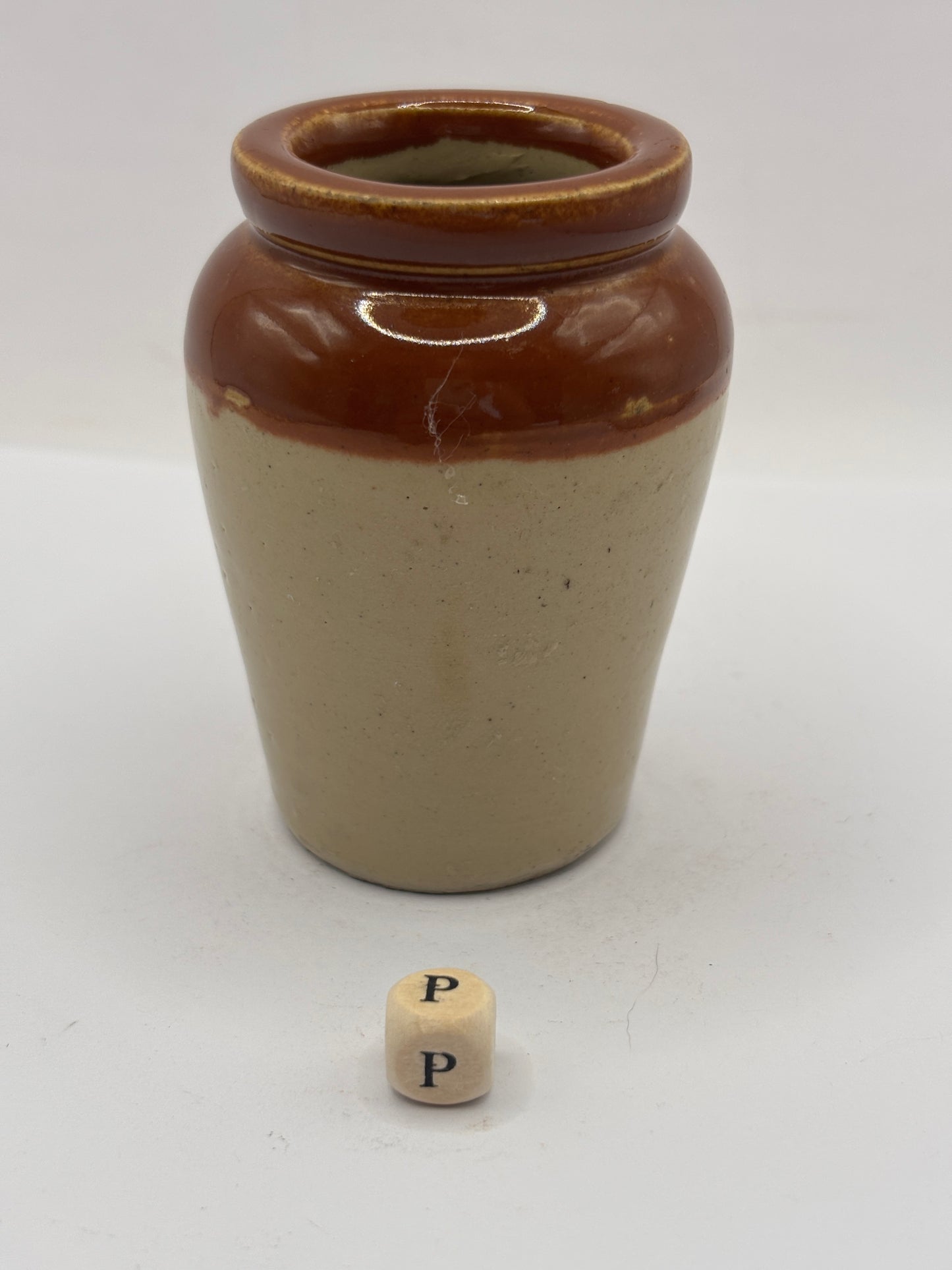Old Manchester advertising cream pot, Hailwoods rich cream (P)
