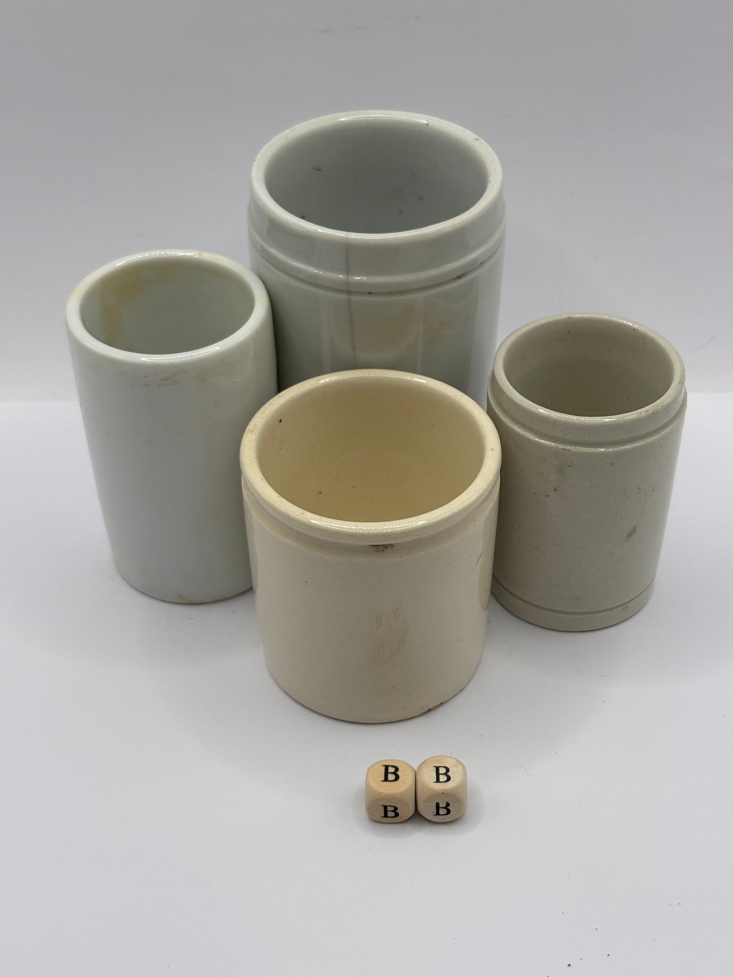 4 old stoneware pots (BB)