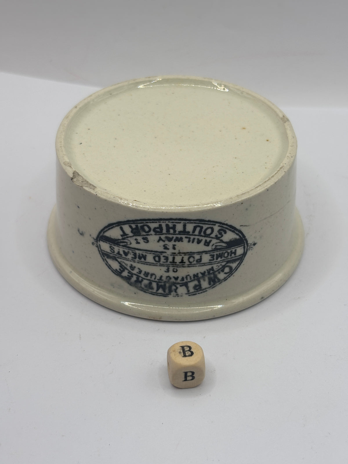 Old advertising meat paste pot, Plumtree home potted meats (B)