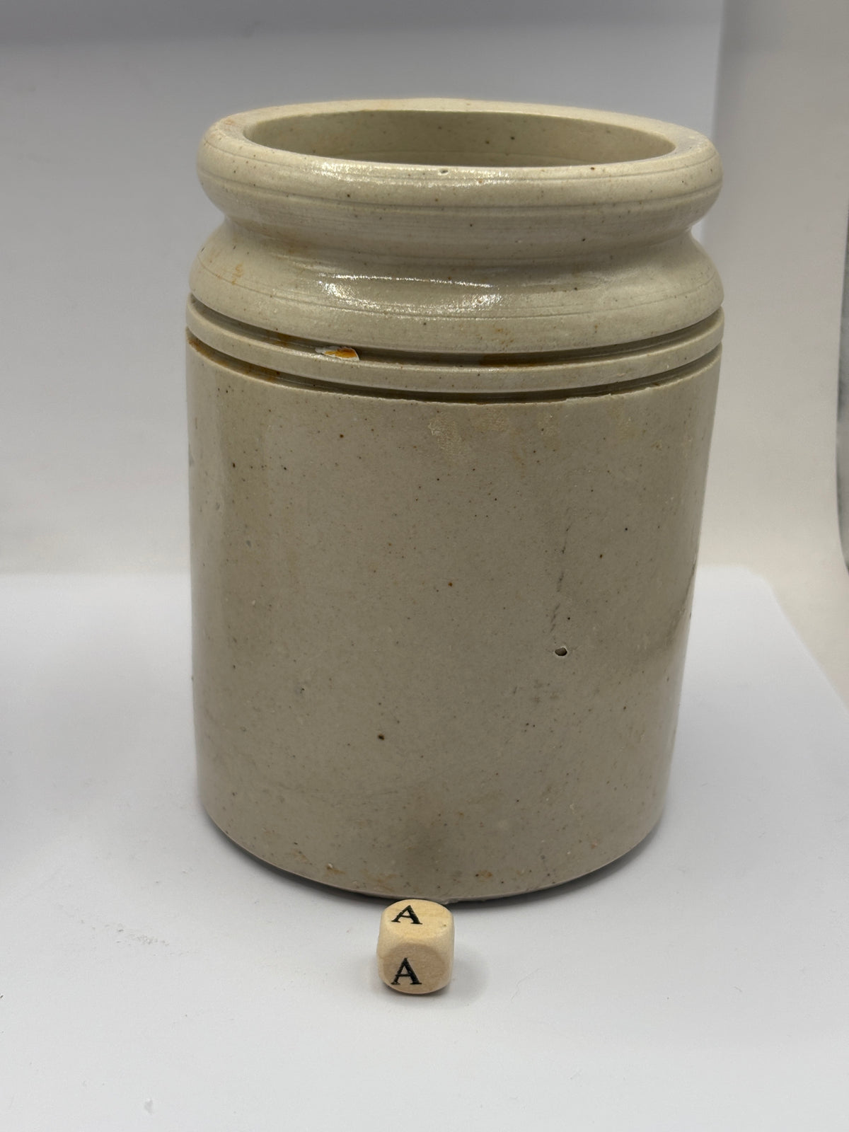 Old 1lb rolled top stoneware marmalade jar (a)