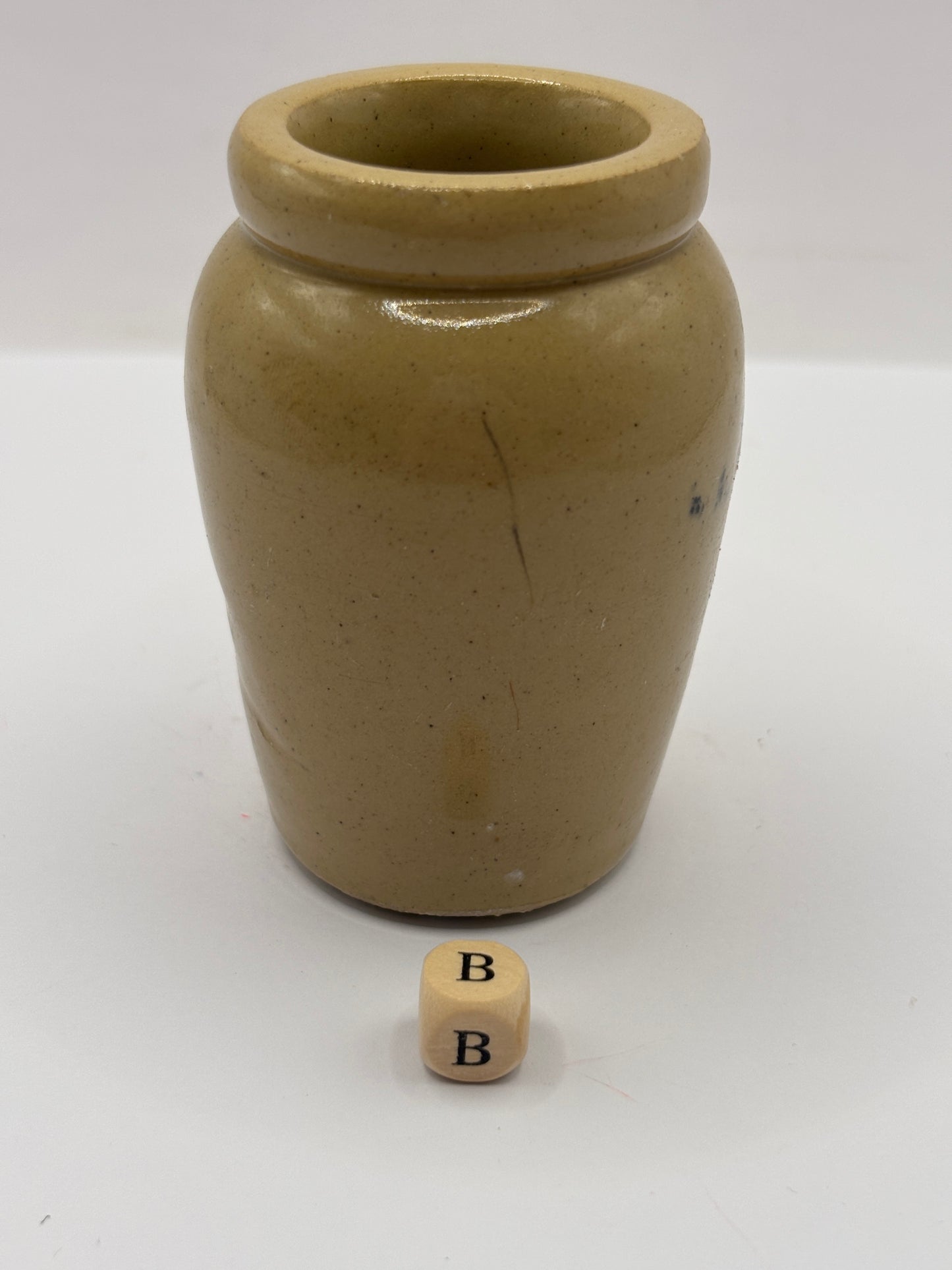 Old advertising cream pot, Manchester creamery Hailwoods (B)