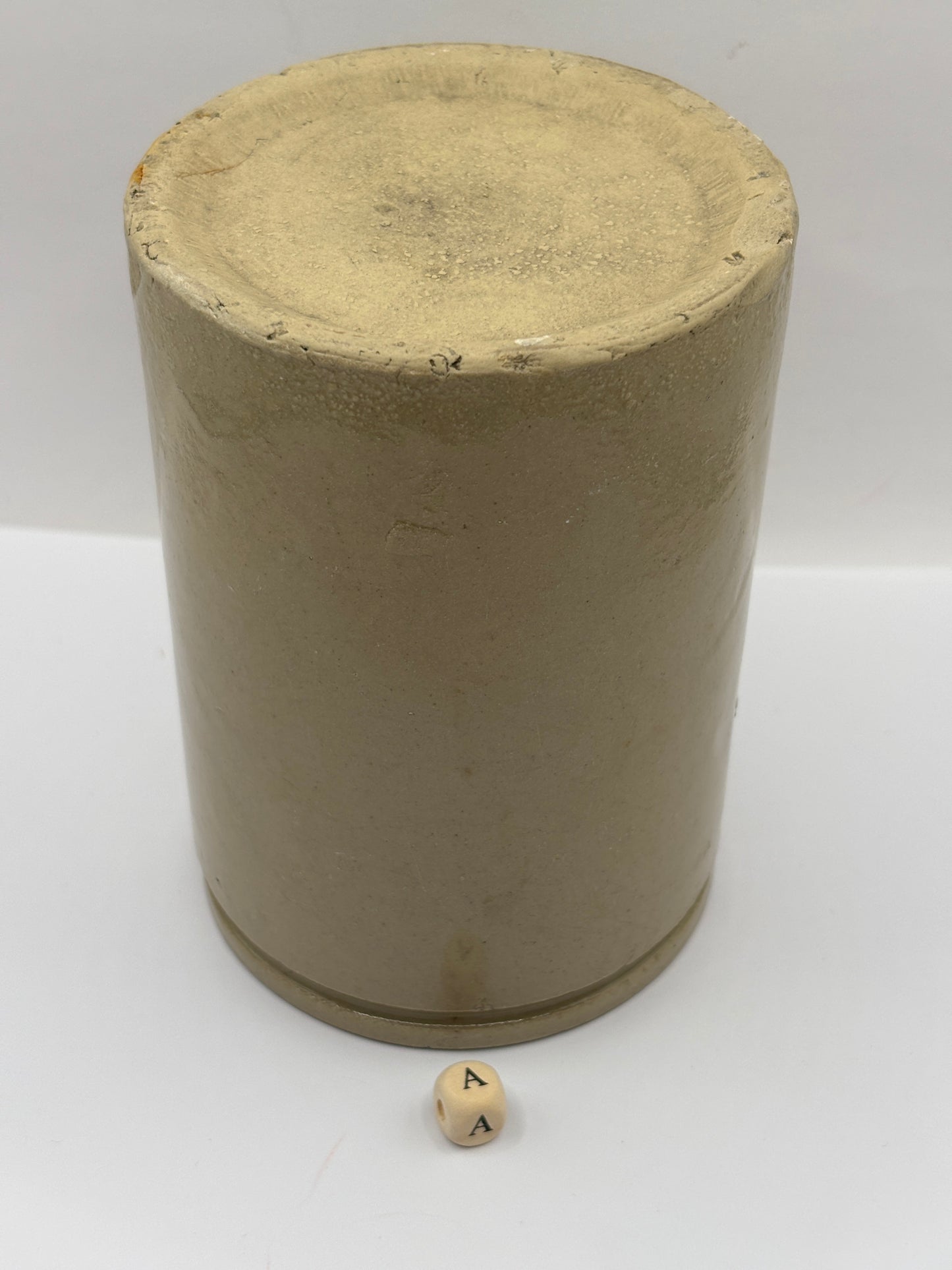 Old 2lb smooth stoneware jam pot (a)