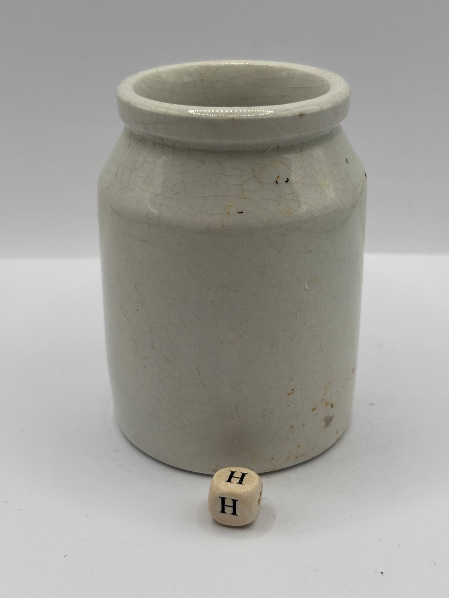 Old stoneware jar, mustard (H)