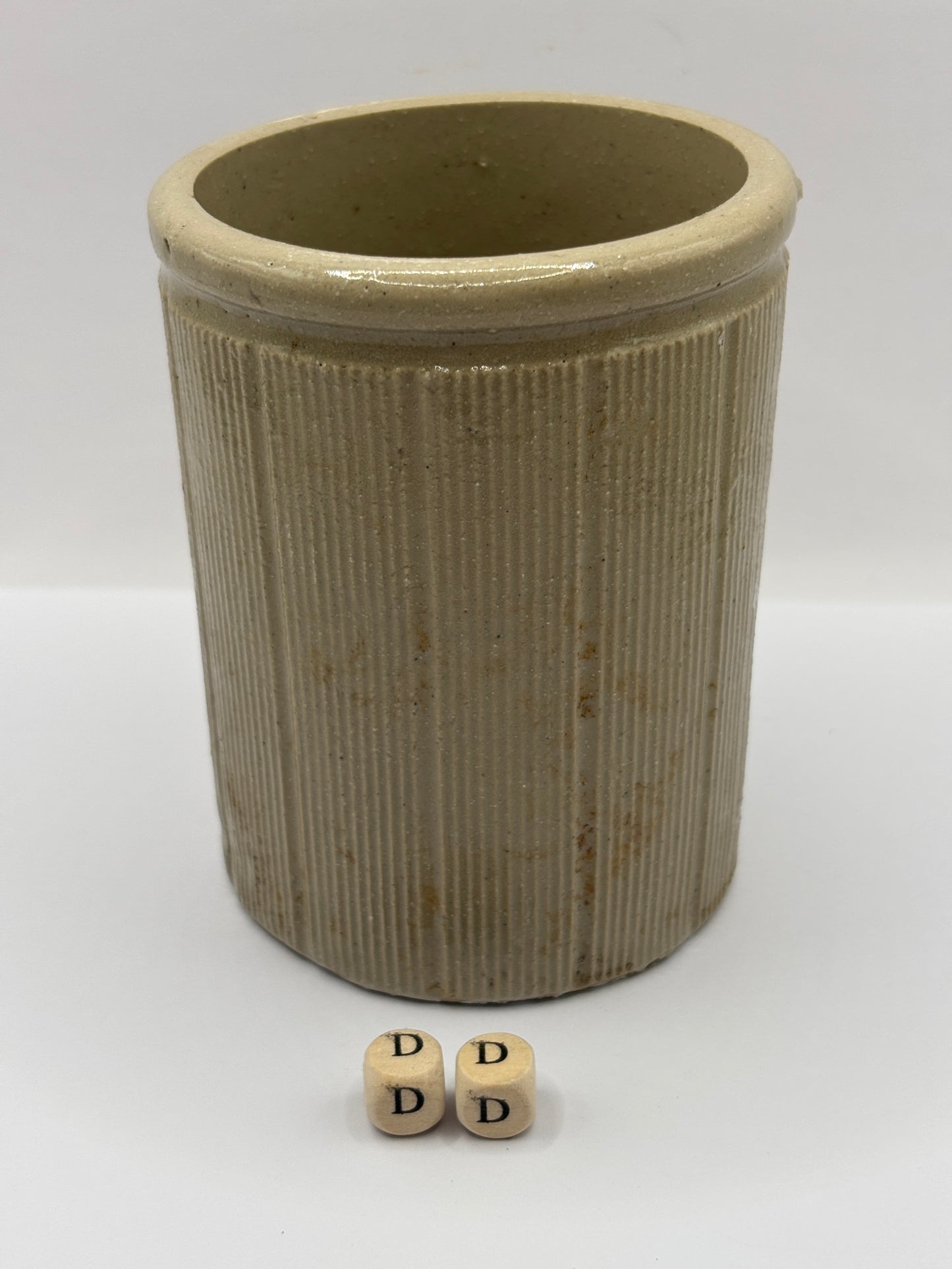 Old 1lb ribbed stoneware jam pot (DD)