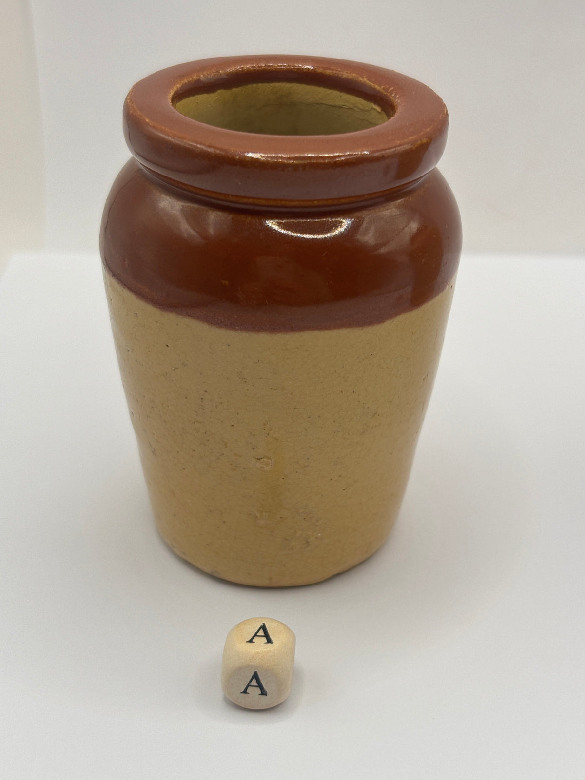 Old advertising cream pot, Hailwoods Manchester (a)