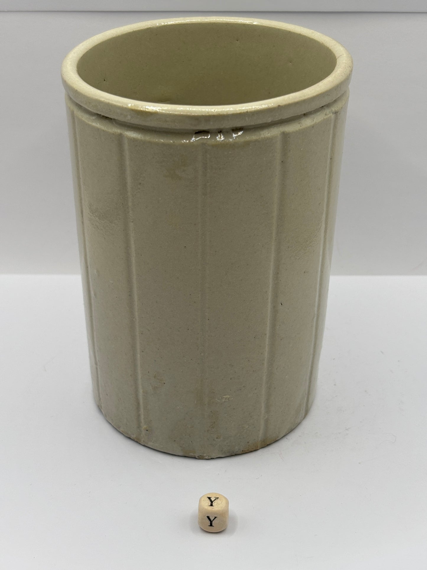 Old 2lb ribbed stoneware jam pot (Y) Cooperative wholesale society