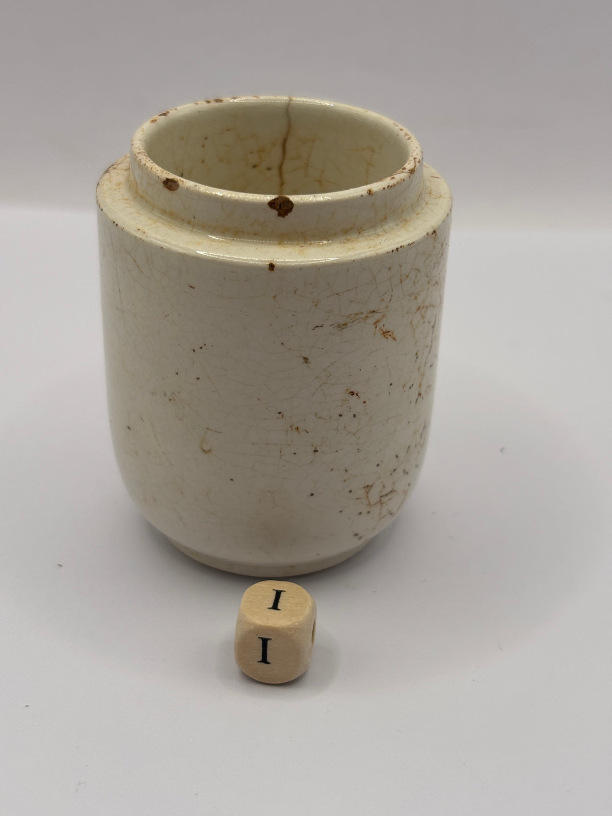 old small stained & crazed stoneware pot (i) 6cms