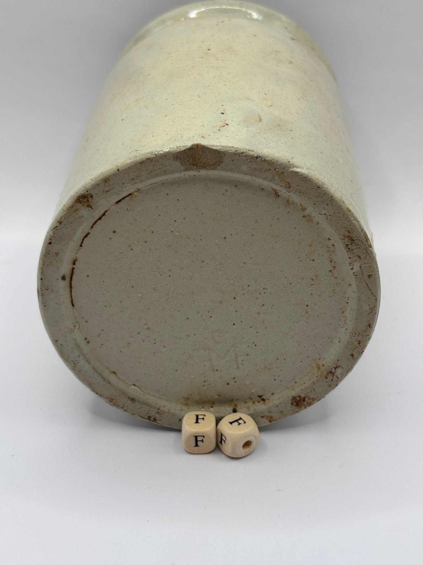 Old 2lb rolled top stoneware jam pot (ff)