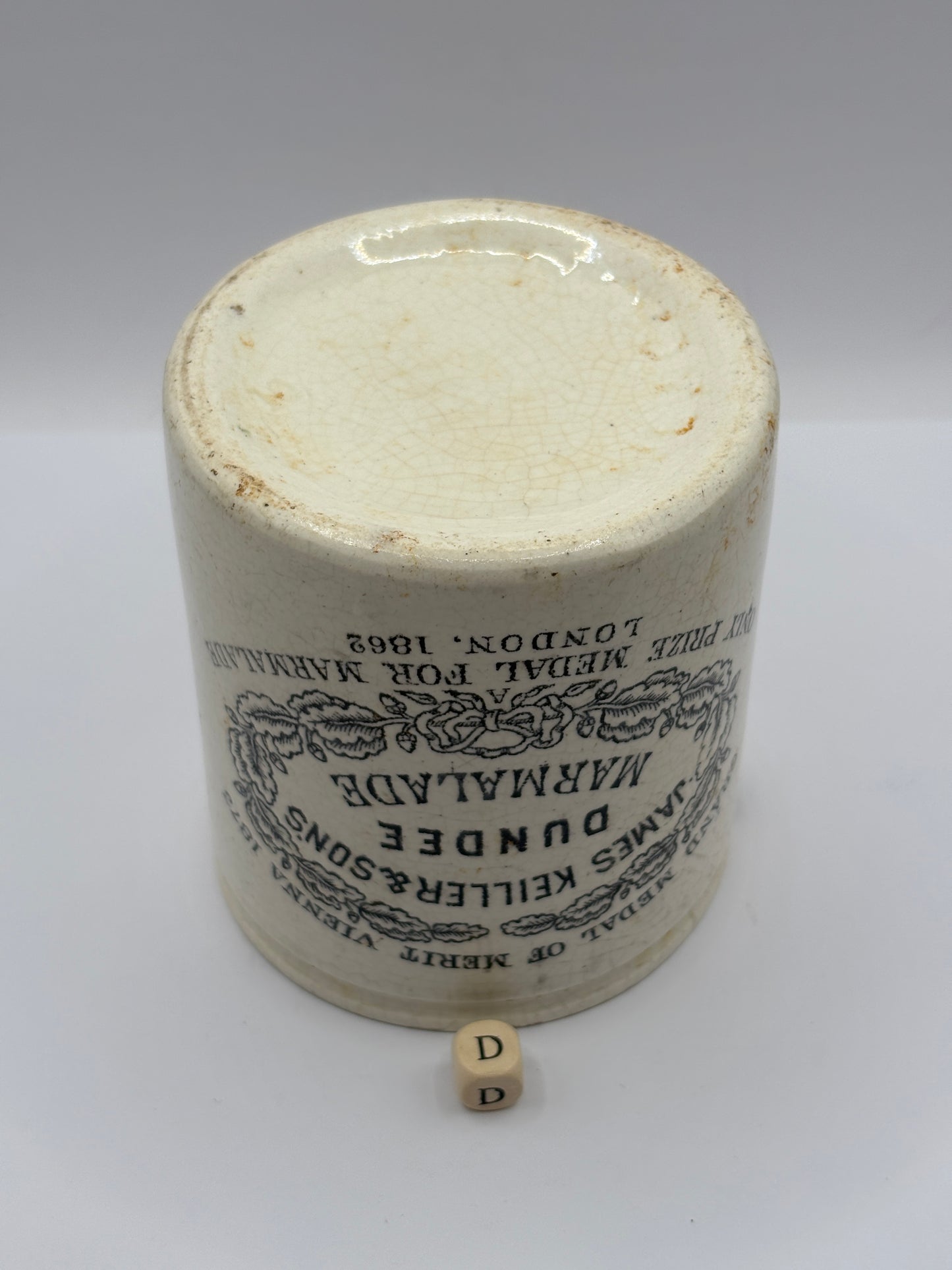 Old 1lb James Keiller Dundee marmalade jar. Damaged (D)