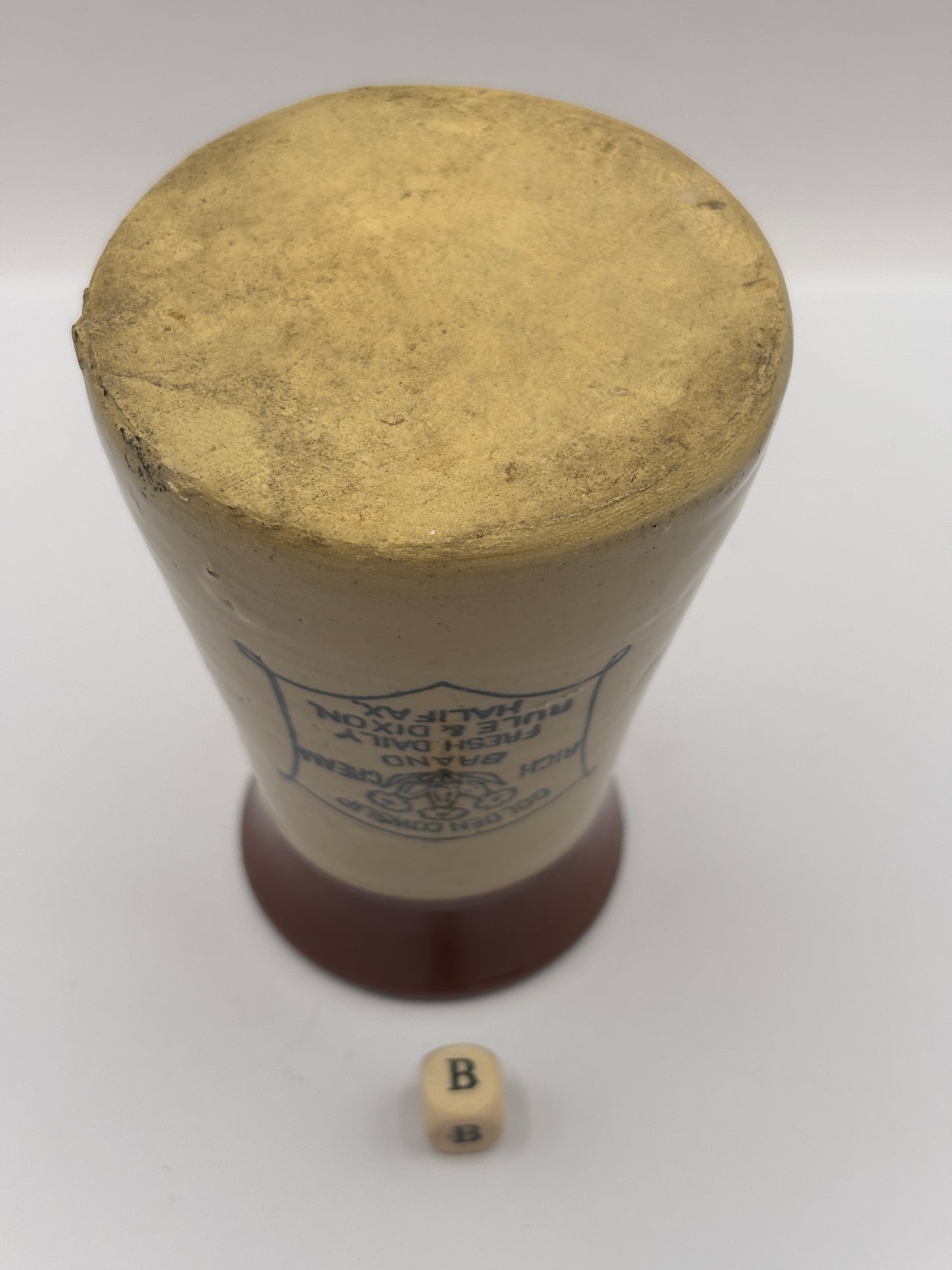 Old advertising cream pot, Cowslip (B)