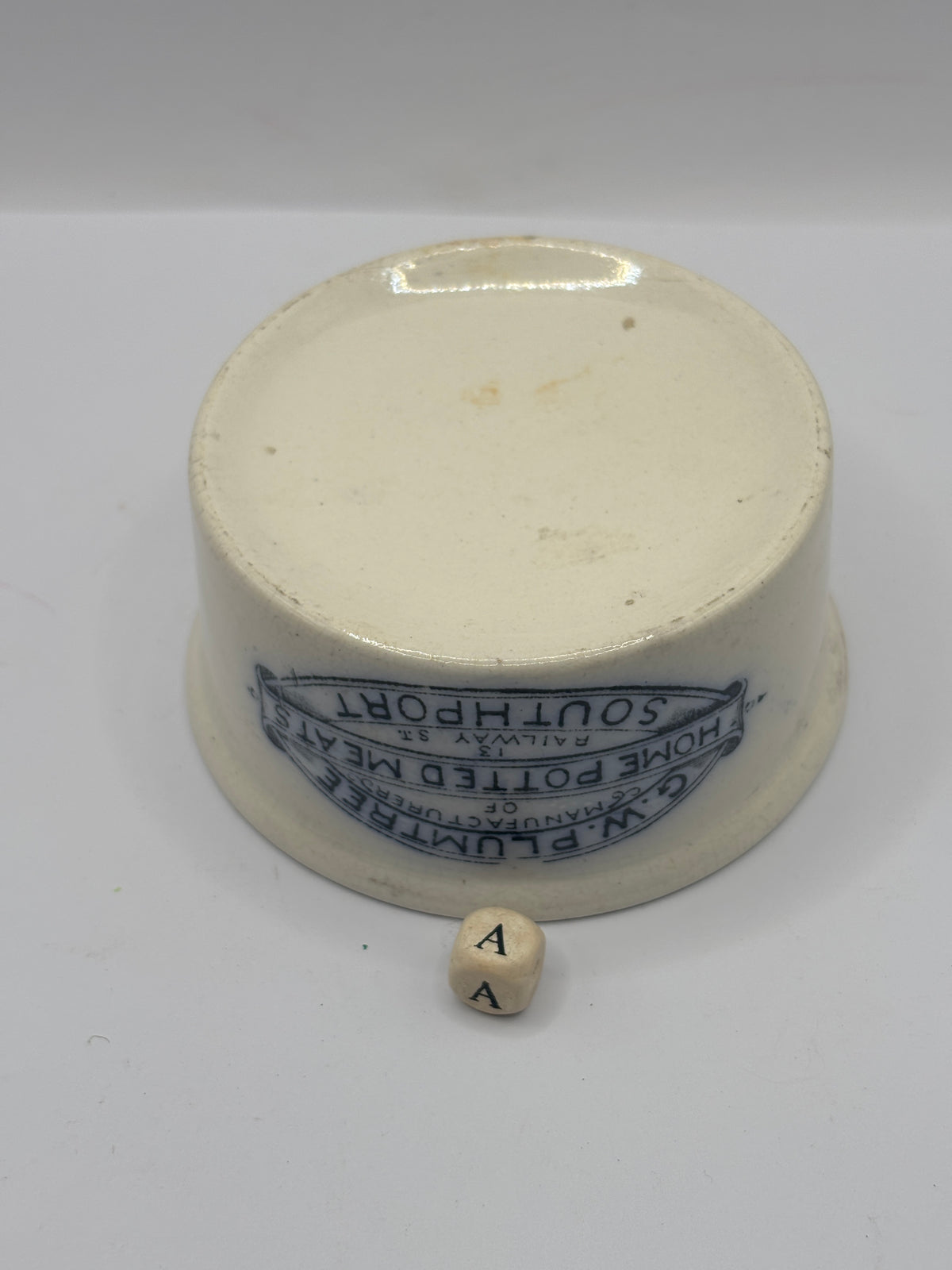 Old advertising meat paste pot, Plumtree home potted meats (a)