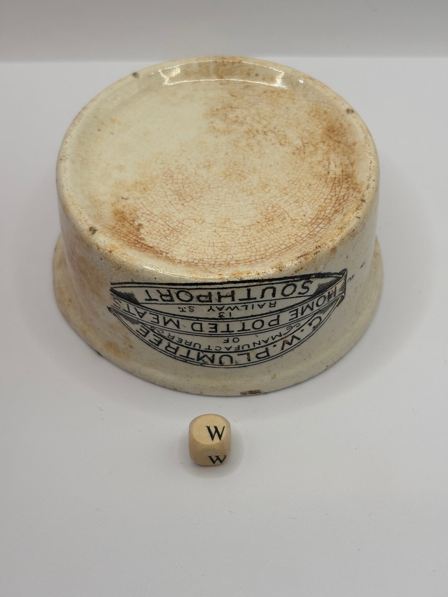 Old Plumtree advertising meat paste pot. Stained & crazed (w)