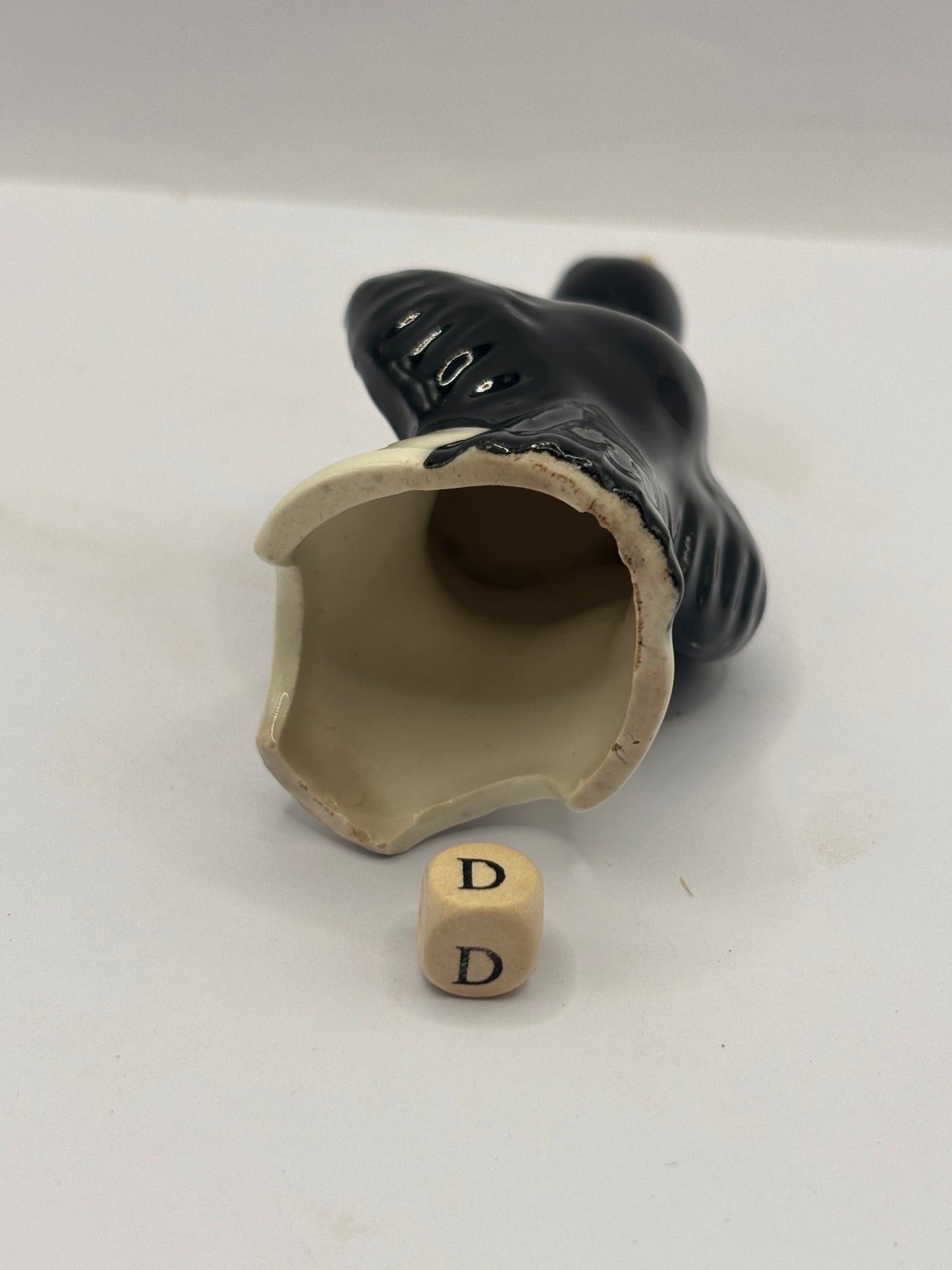 Old blackbird pie funnel (D)