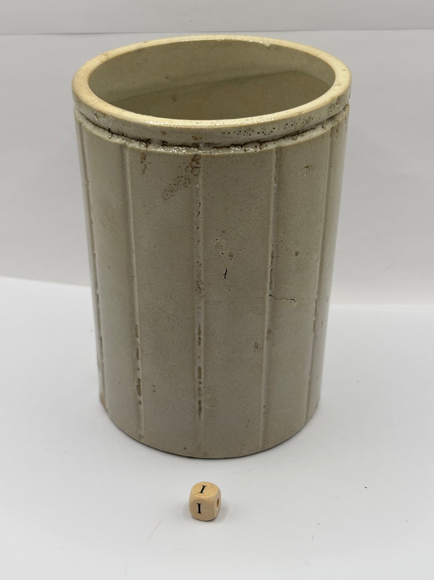 Old 2lb ribbed stoneware jam pot (i)