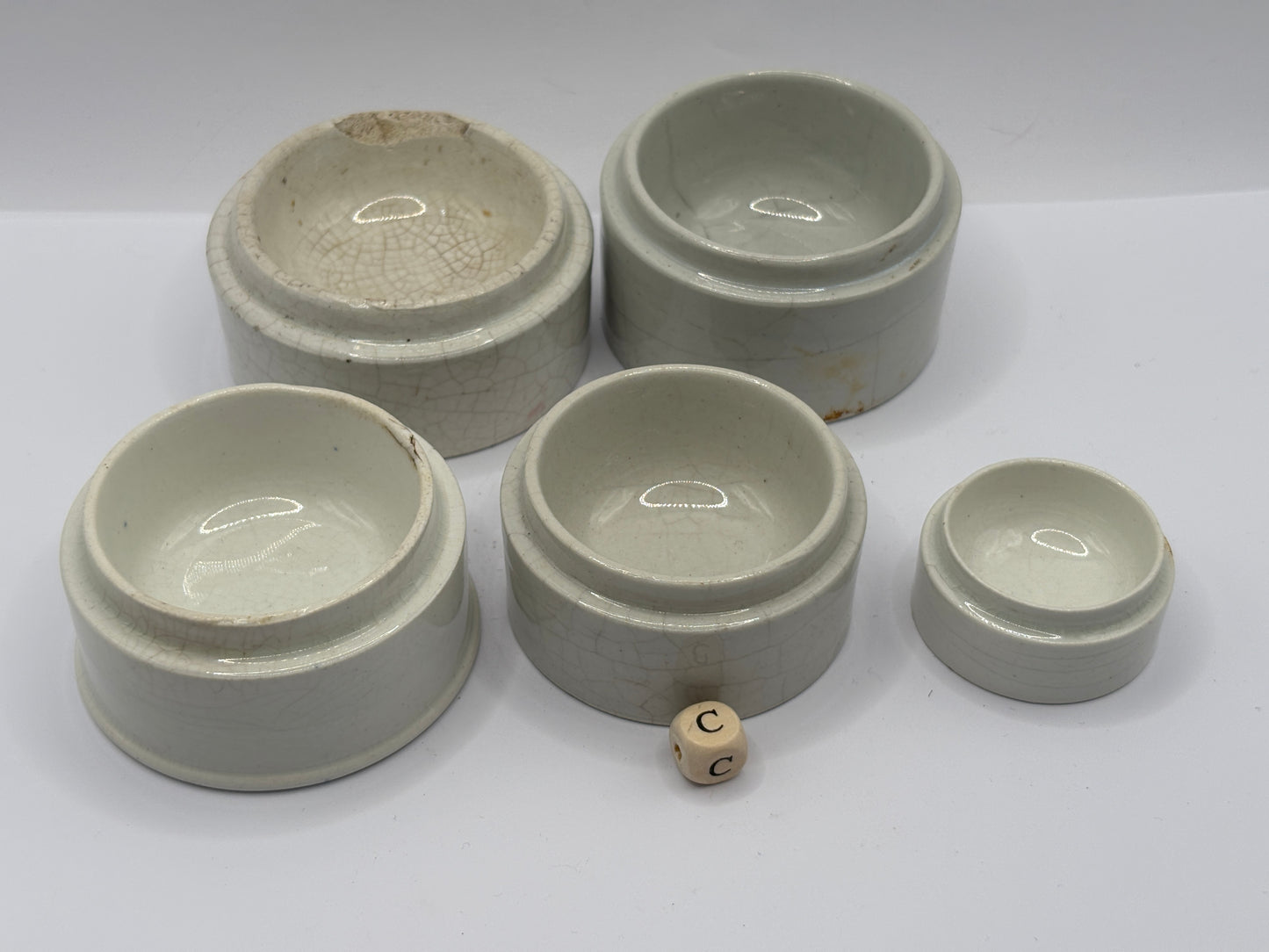5 pot lid bases/risers/stackers (C)