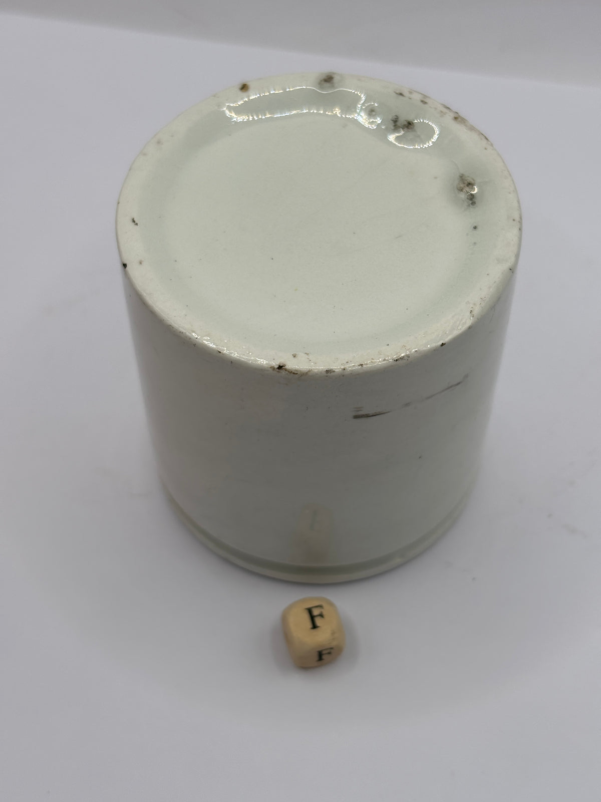 Old small chunky stoneware pot (F)
