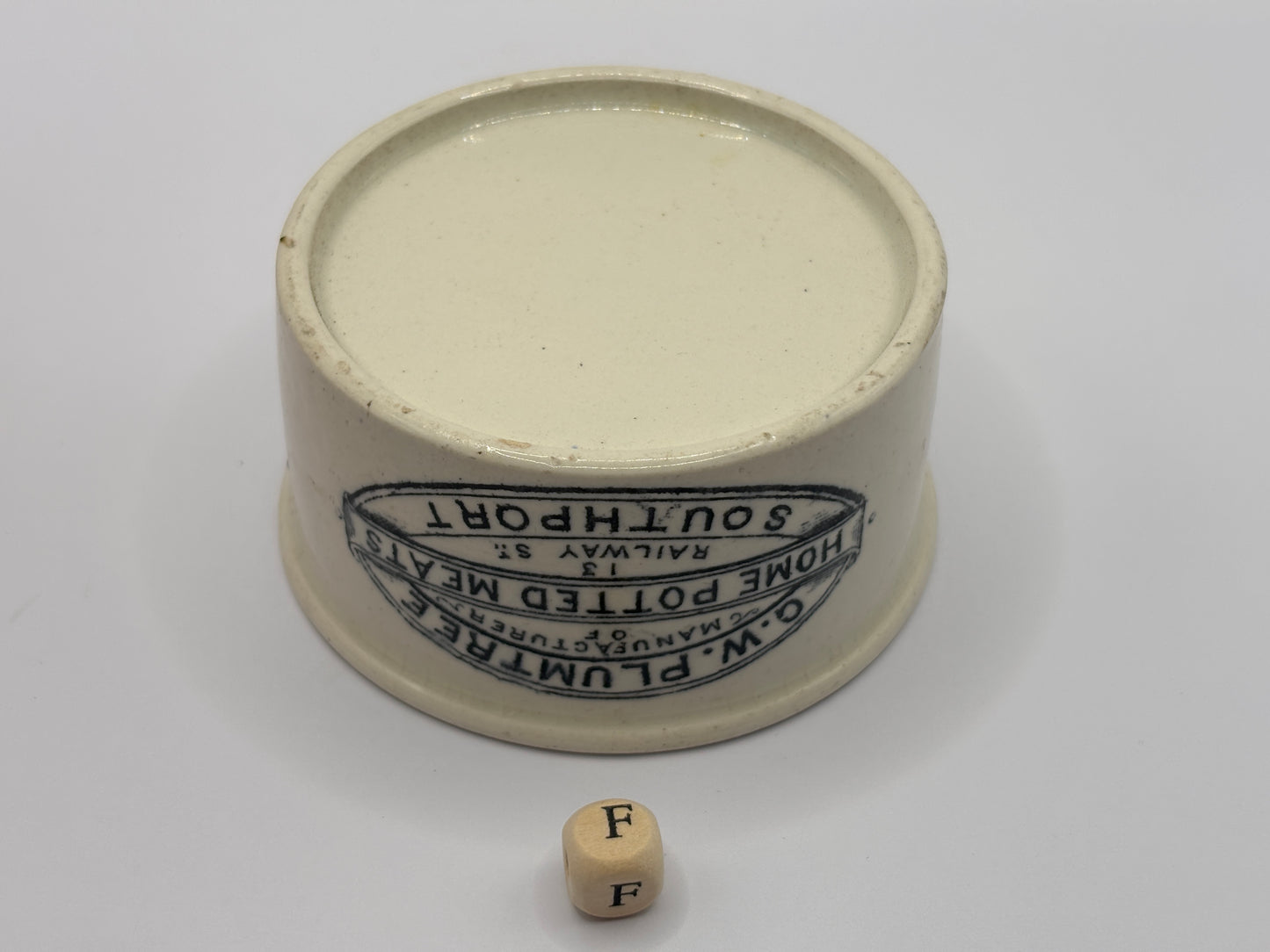 Old Plumtree advertising meat paste pot (f)