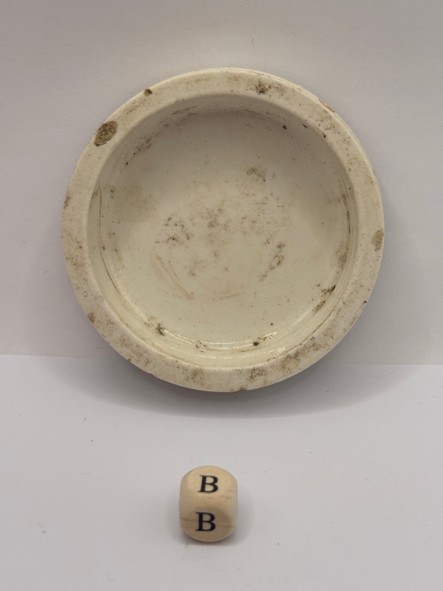 old advertising lid, Woods areca nut toothpaste (B)