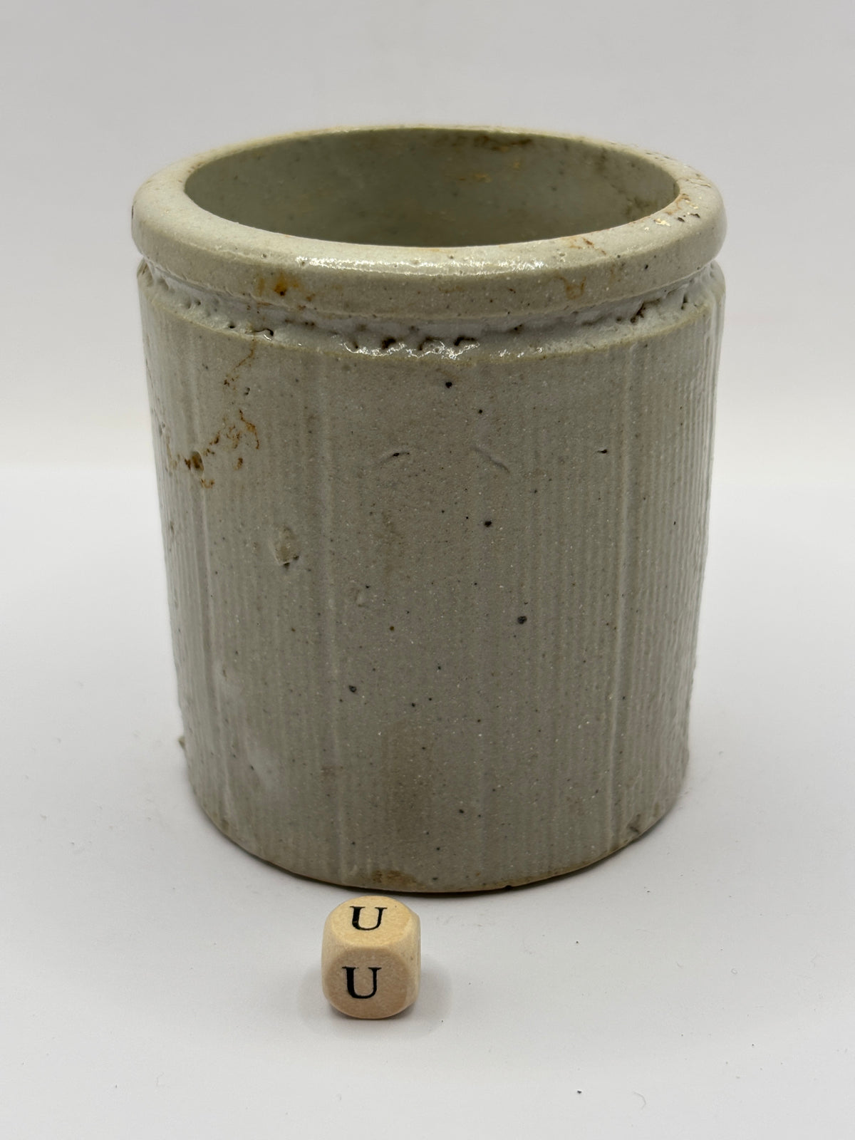 Old small ribbed stoneware jam pot (u)