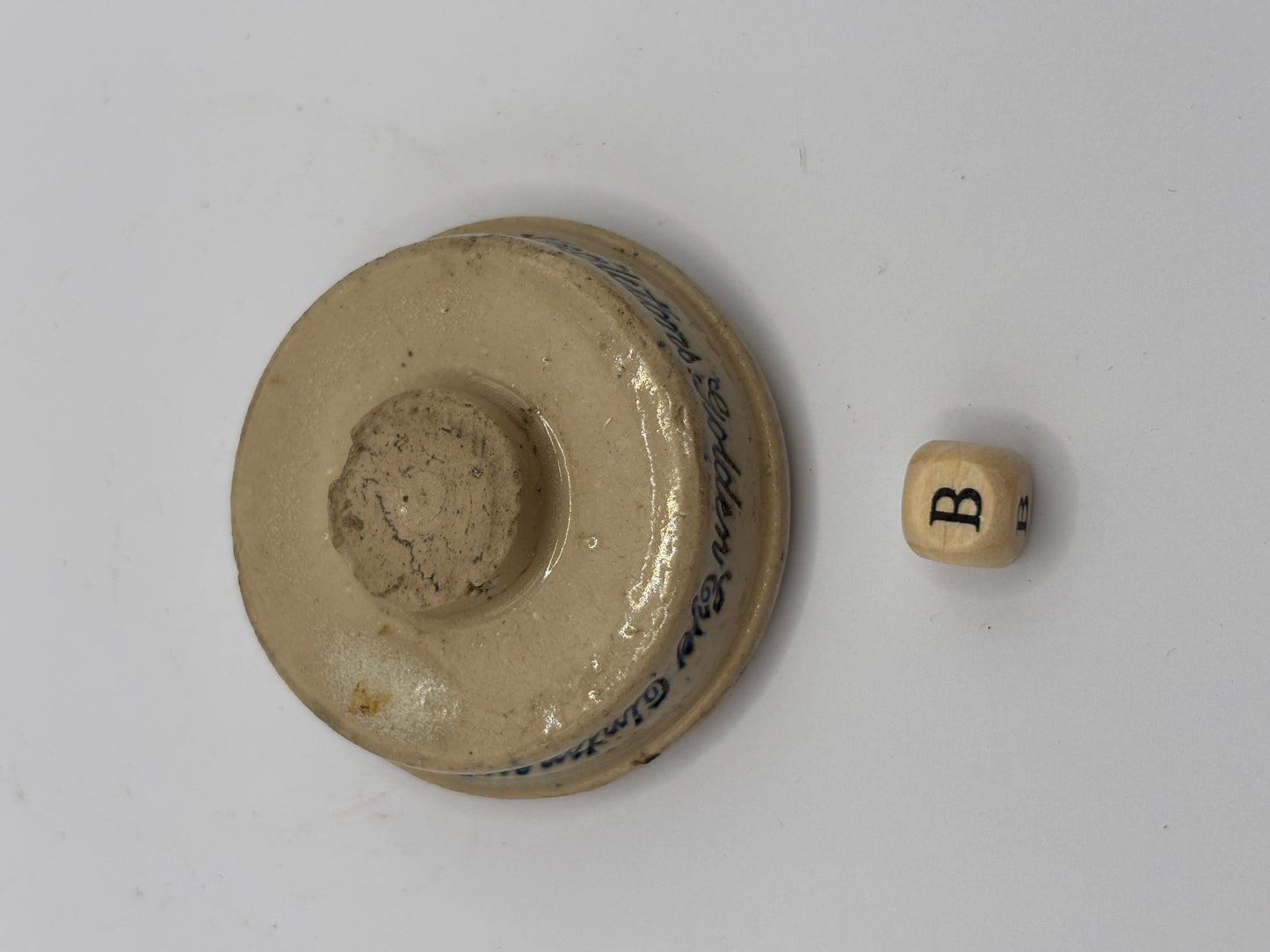 Old small eye ointment, Singletons eye ointment (B)