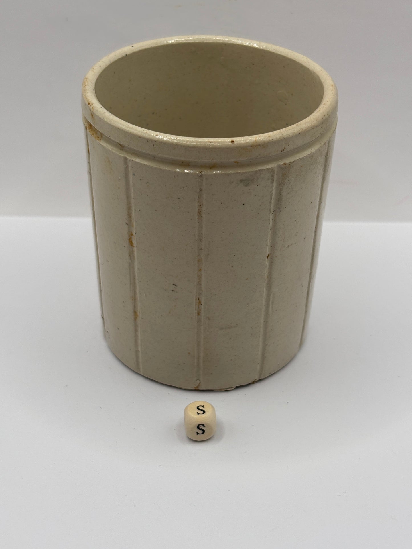 Old 1lb ribbed stoneware jam pot (S) Hartleys
