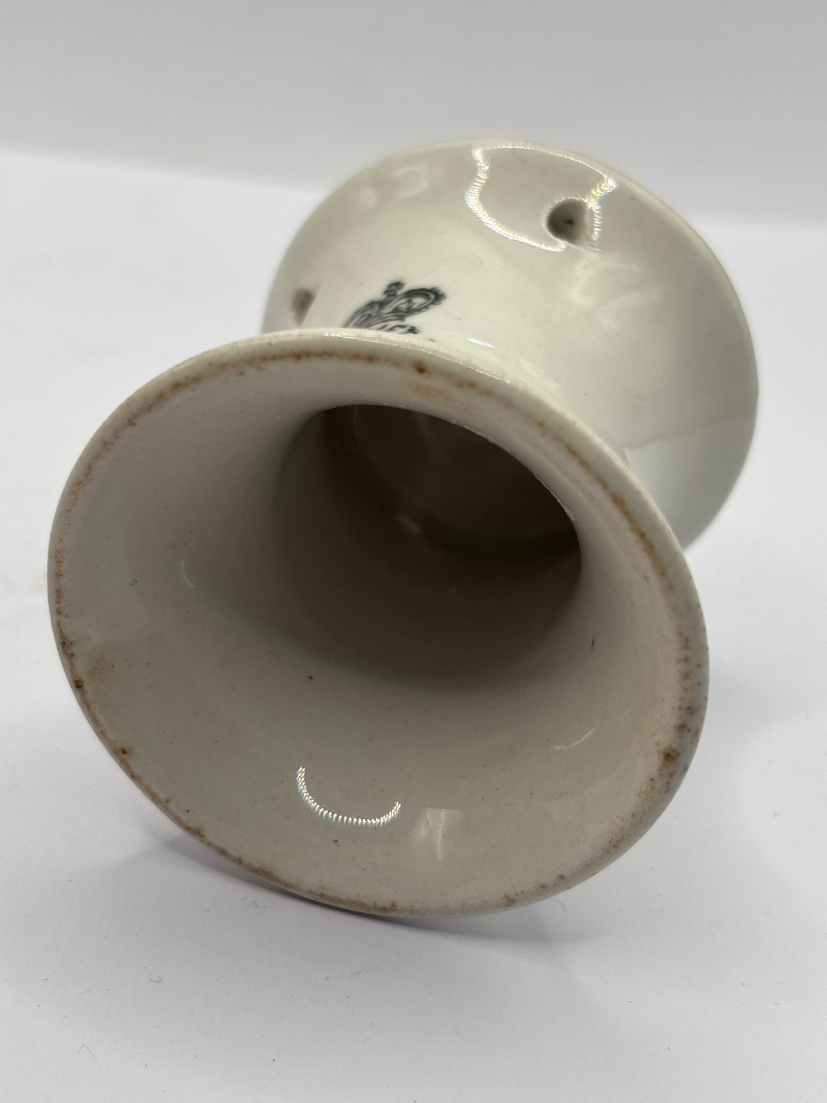 Old stoneware pie funnel, The Gourmet pie cup