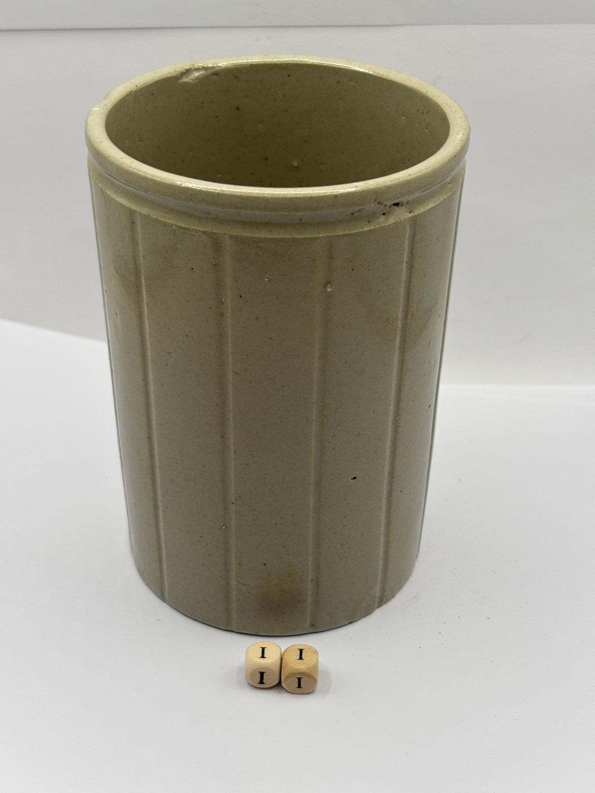 Old 2lb ribbed stoneware jam pot (ii)