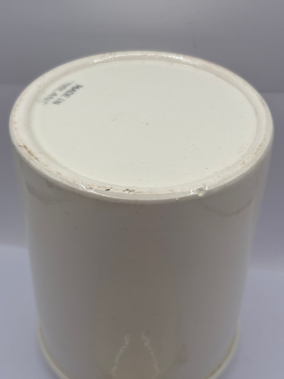 Old large plain white stoneware apothecary jar and lid (D)