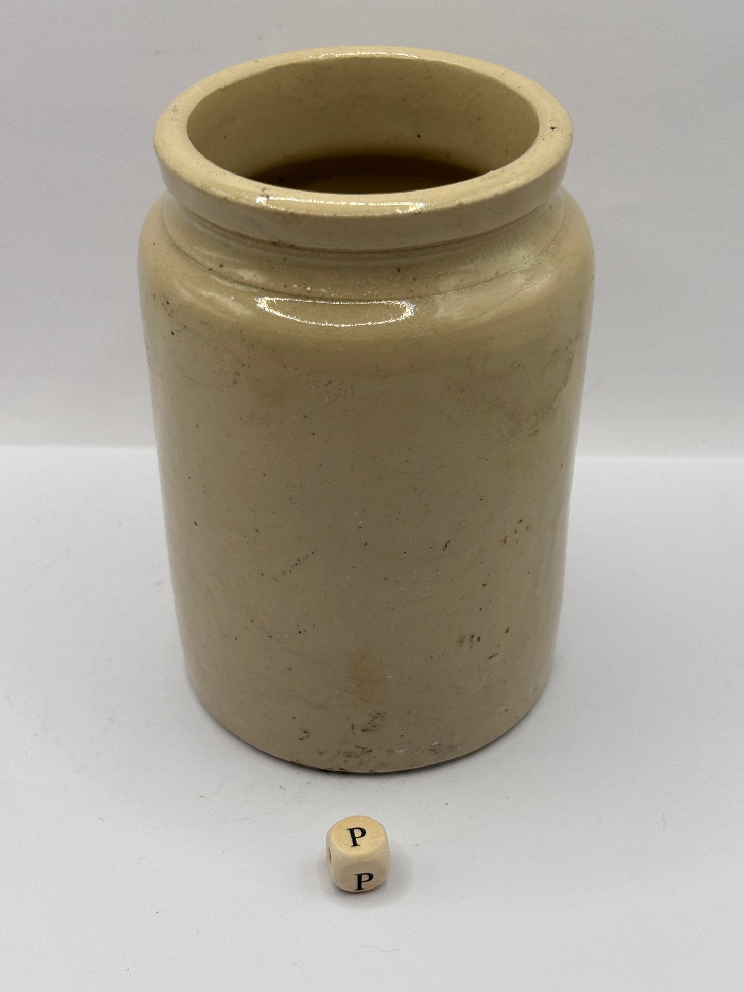 Old 1lb rolled top stoneware jam pot (P)