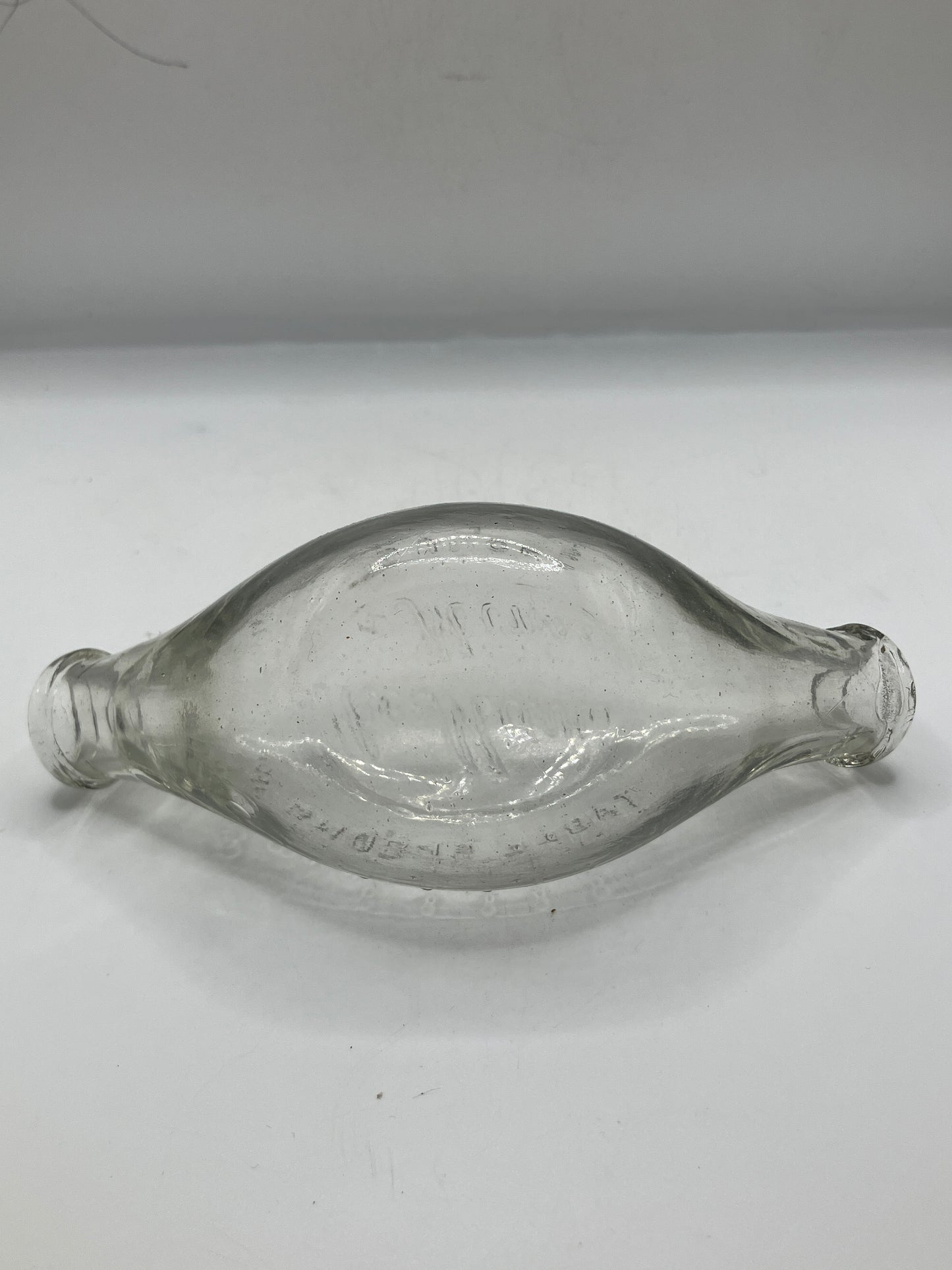 The Mavis minor feeder, glass baby feeder