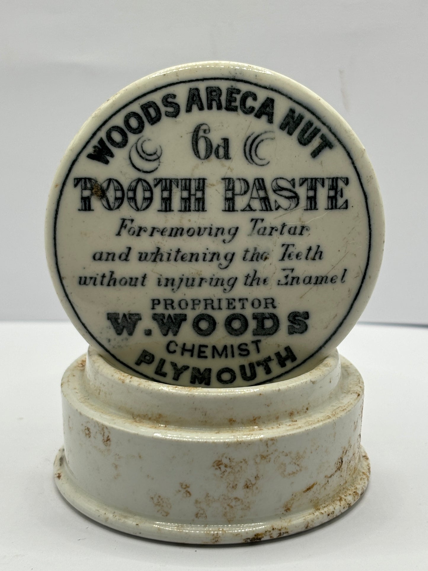 Old Woods advertising pot lid & base