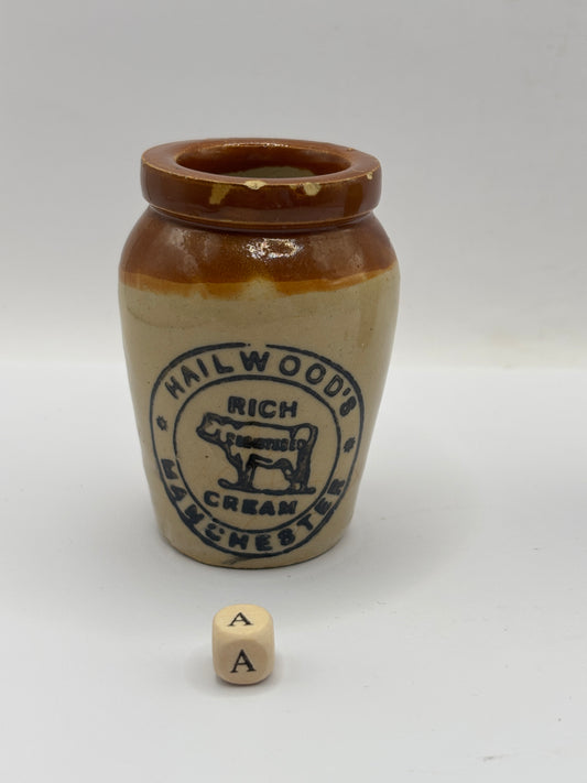 Old advertising cream pot, Hailwoods rich cream (a)