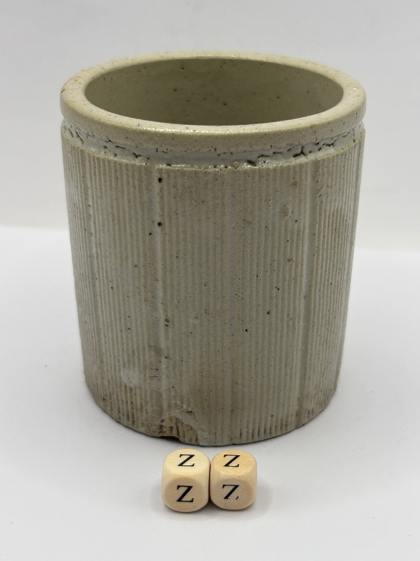 Old small ribbed stoneware jam pot (zz)