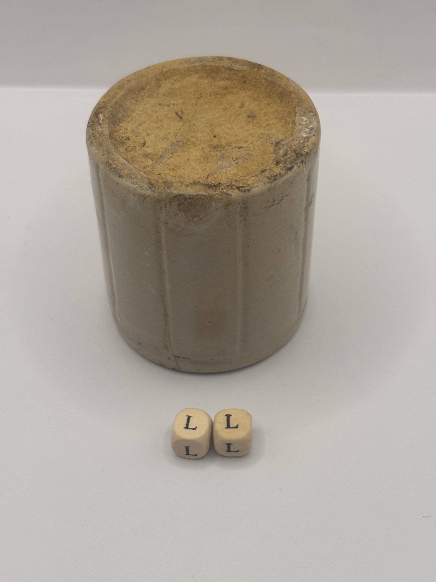 Old small ribbed stoneware jam pot (LL)