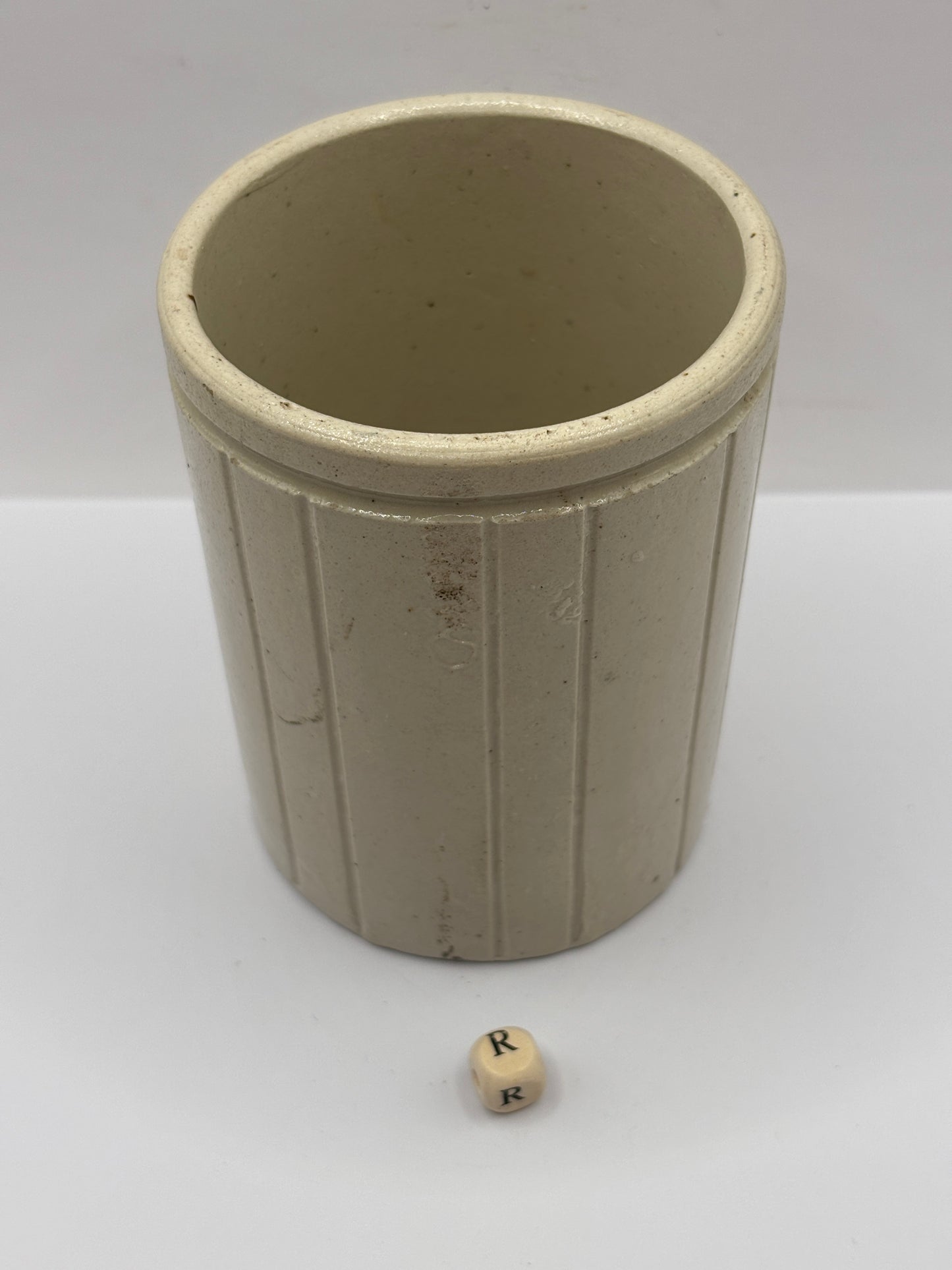 Old 1lb ribbed stoneware jam pot (R) Hartleys