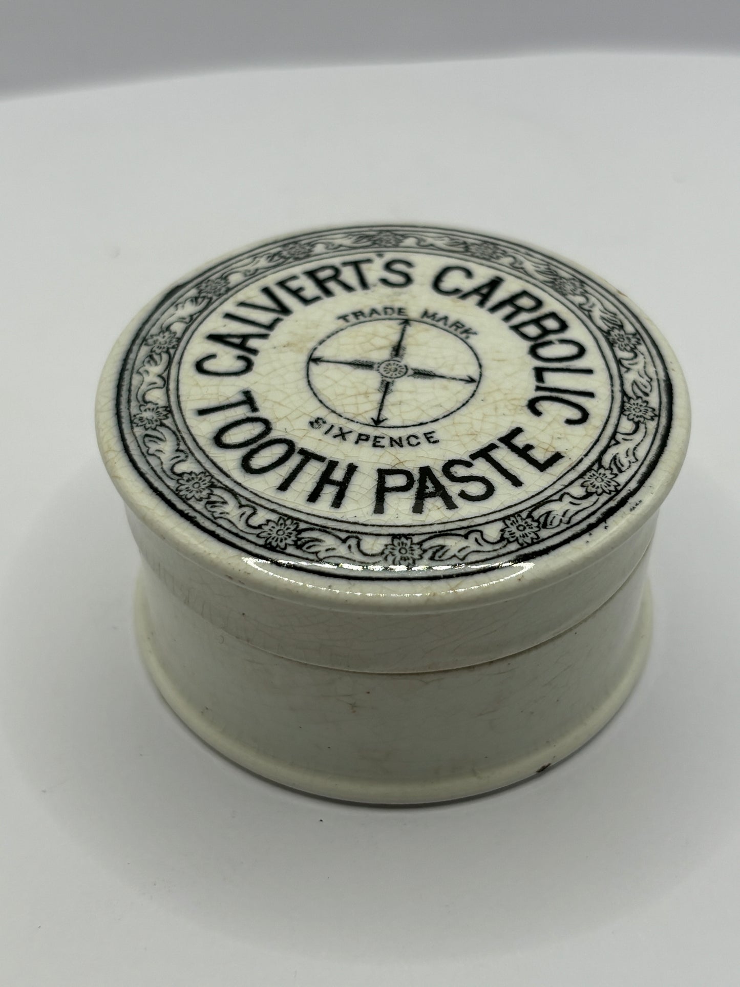 Old calverts advertising pot lid & base