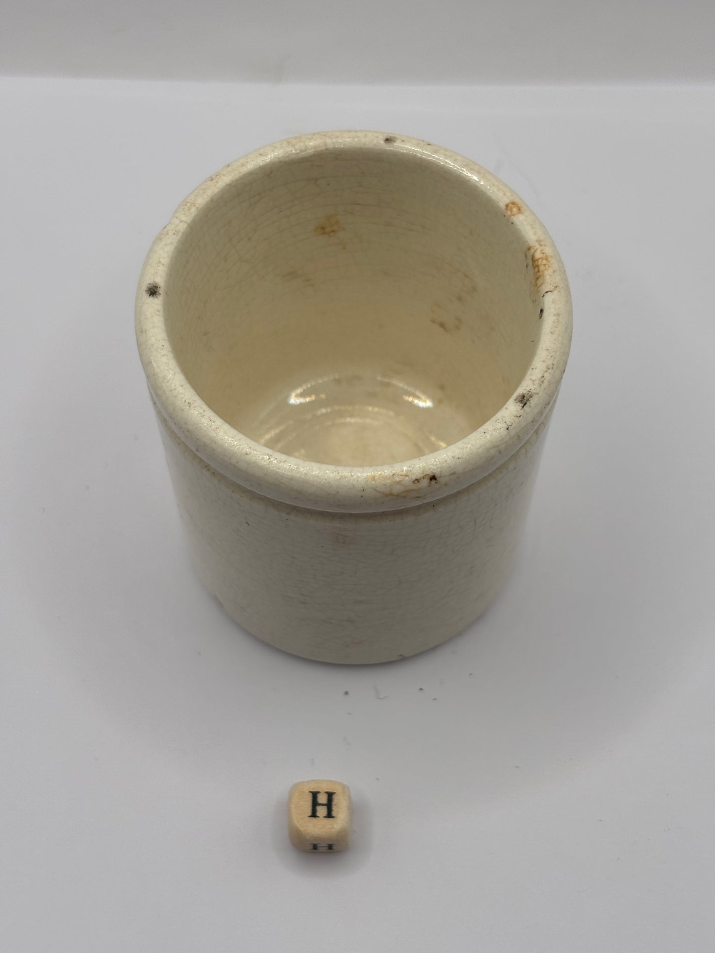 Old chunky Mailing stoneware pot (H)