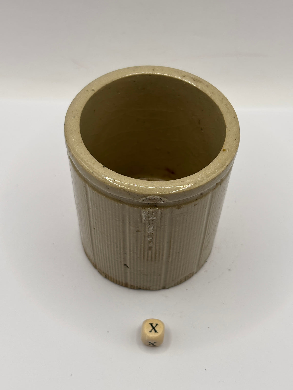 Old small ribbed stoneware jam pot (x)