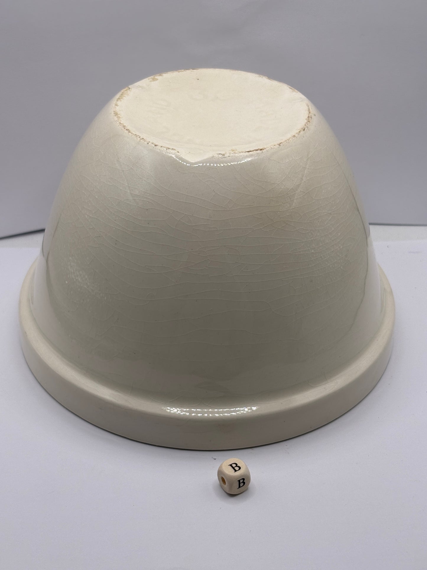 Vintage pudding bowl (B)